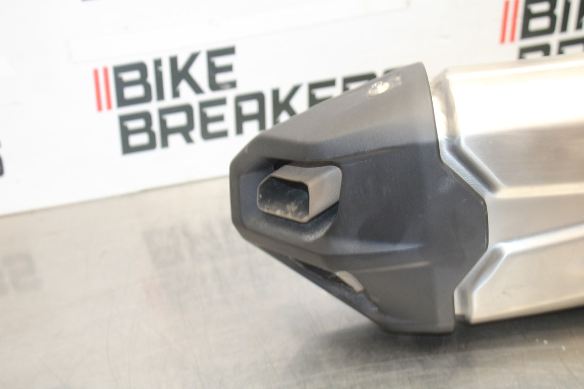 20-23 BMW F900R EXHAUST PIPE MUFFLER SLIP ON CAN SILENCER BB923