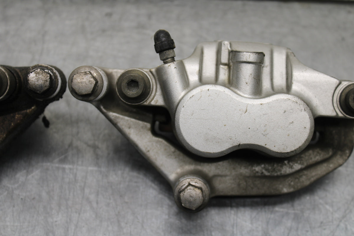 99-00 YAMAHA V STAR 1100 RIGHT LEFT FRONT BRAKE CALIPER SET PAIR CALIPERS BB711