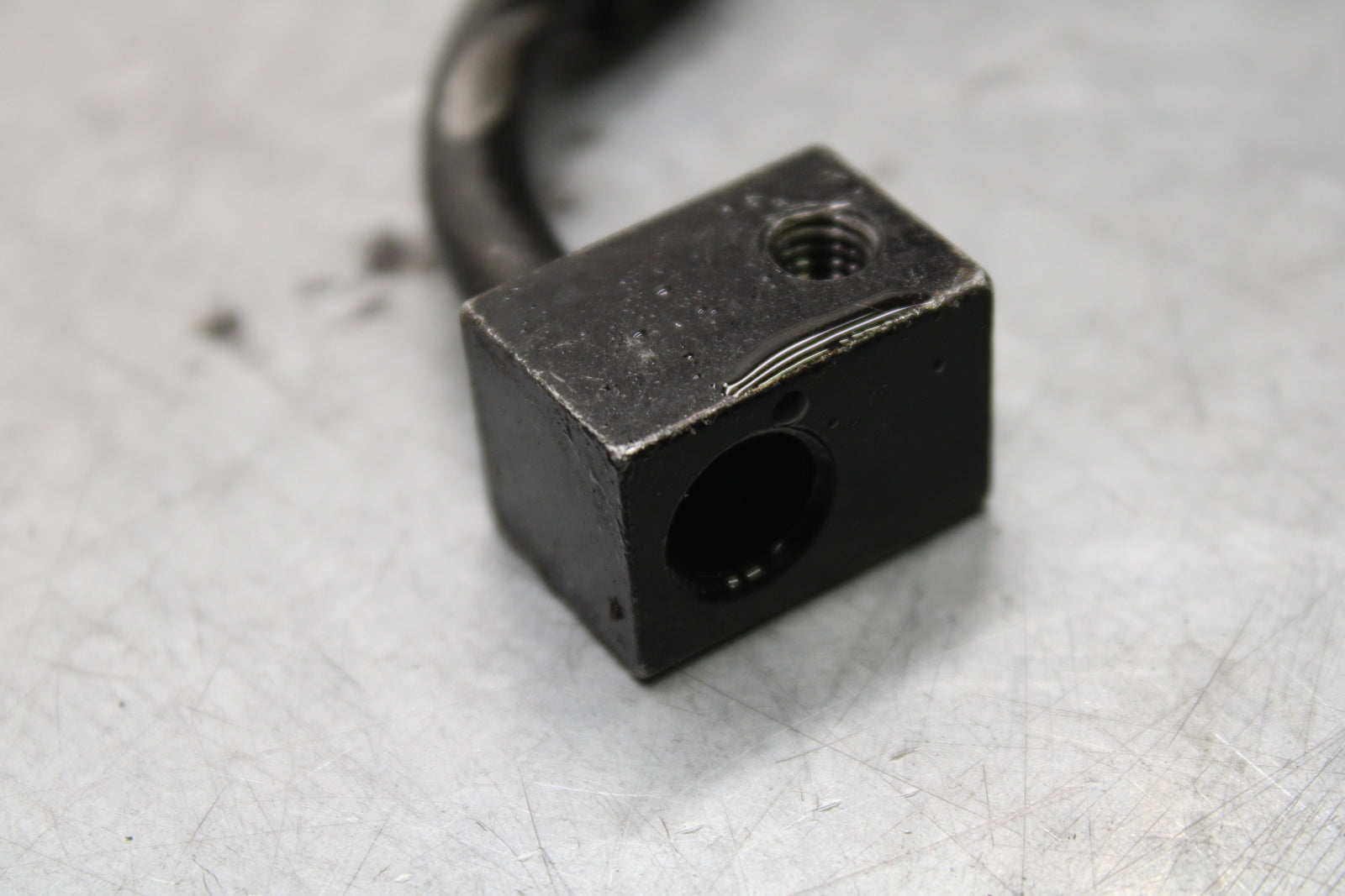 16 KAWASAKI NINJA ZX10R REAR BACK BRAKE HOSE FLUID LINE BB650