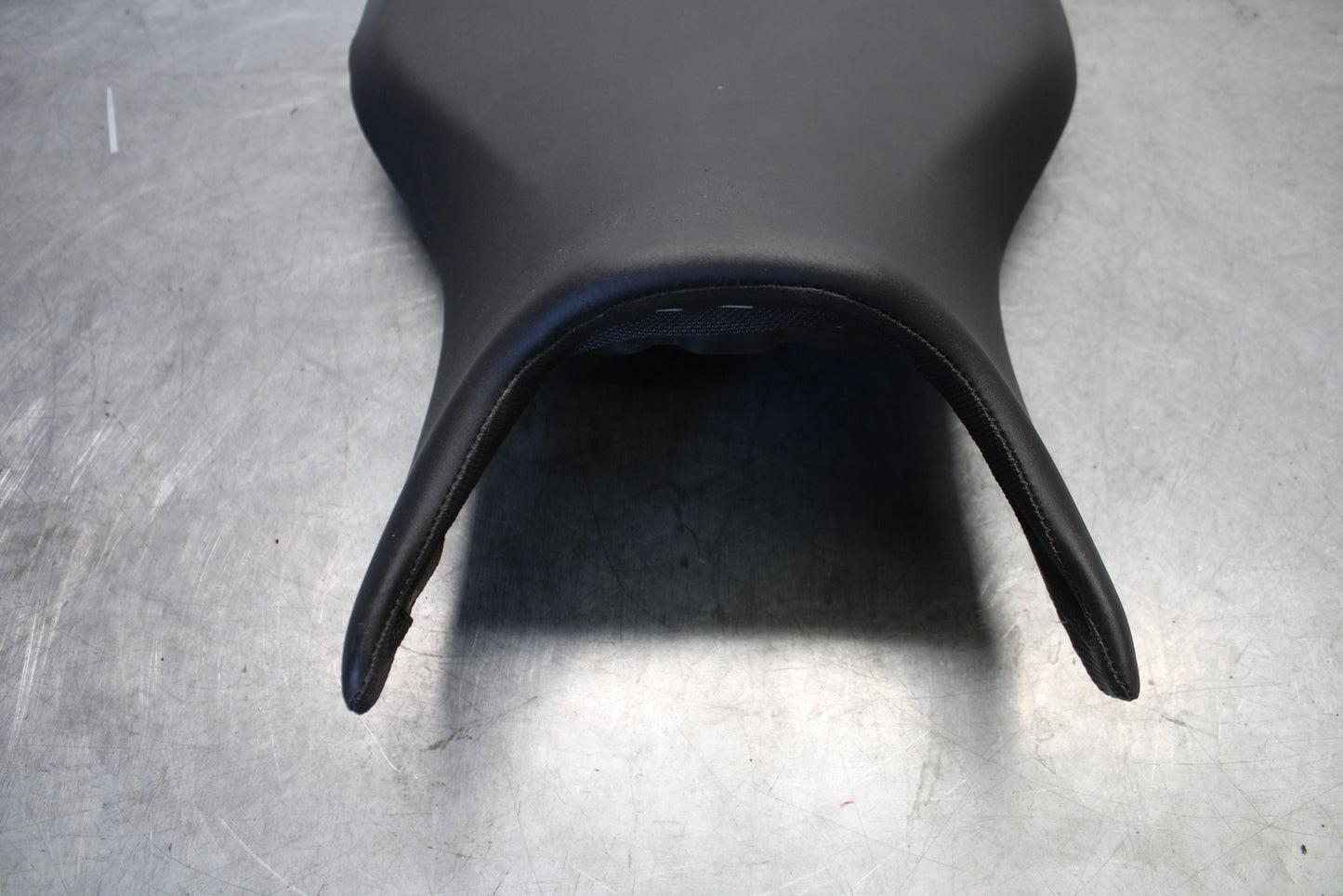 21-24 YAMAHA MT-07 FRONT DRIVERS SEAT PAD SADDLE PILLION BB662