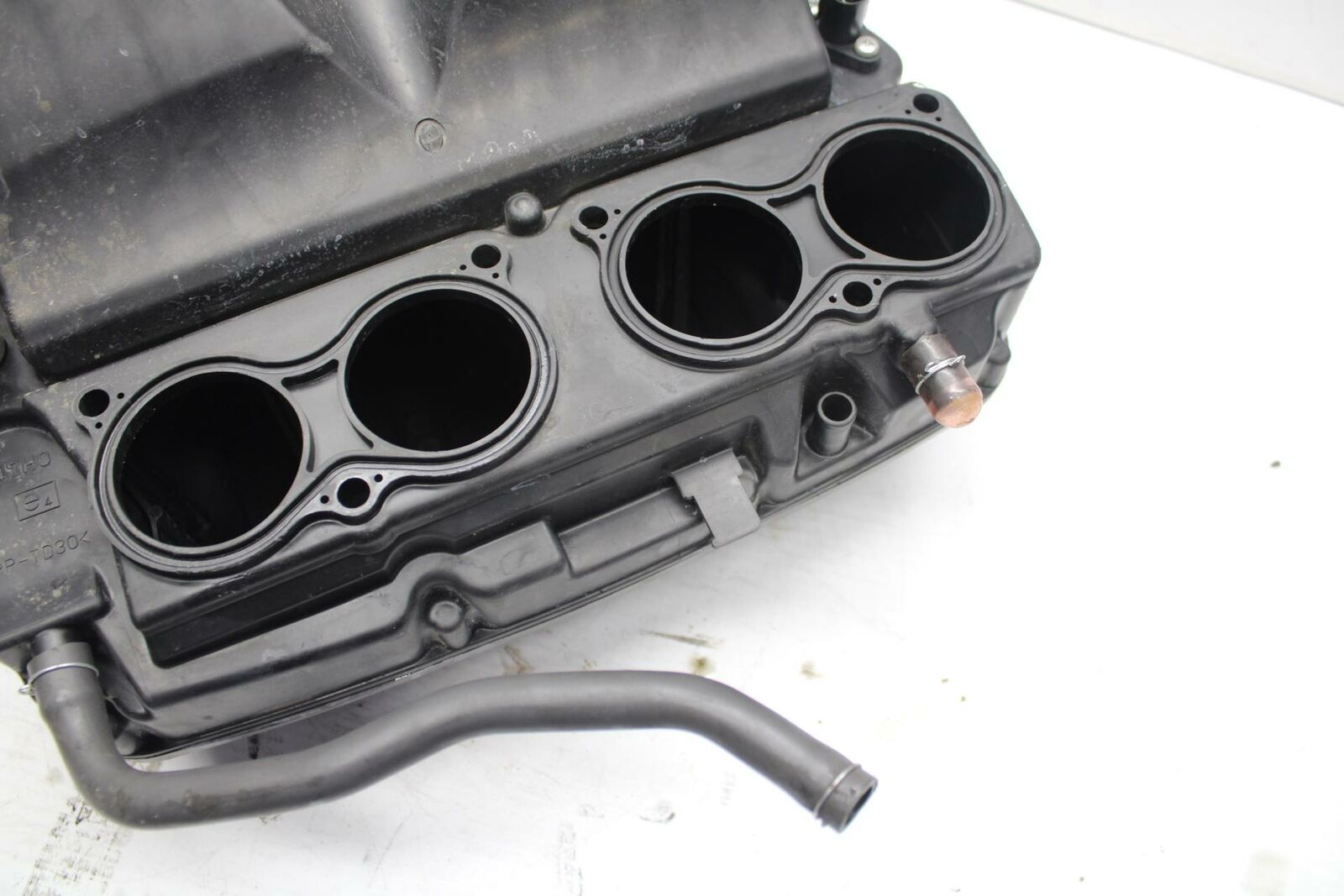 09-11 SUZUKI GSXR1000 AIRBOX AIR INTAKE FILTER BOX 13720-47H01 BB284