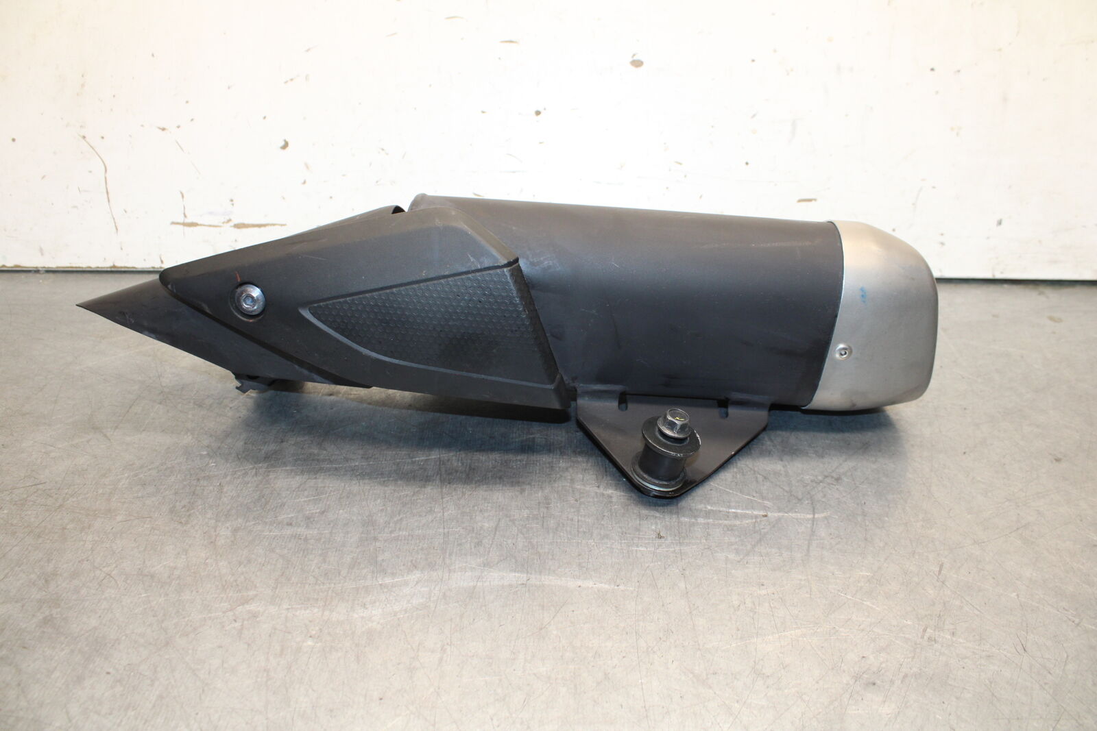 15-17 YAMAHA YZF R3 EXHAUST PIPE MUFFLER SLIP ON CAN SILENCER BB651