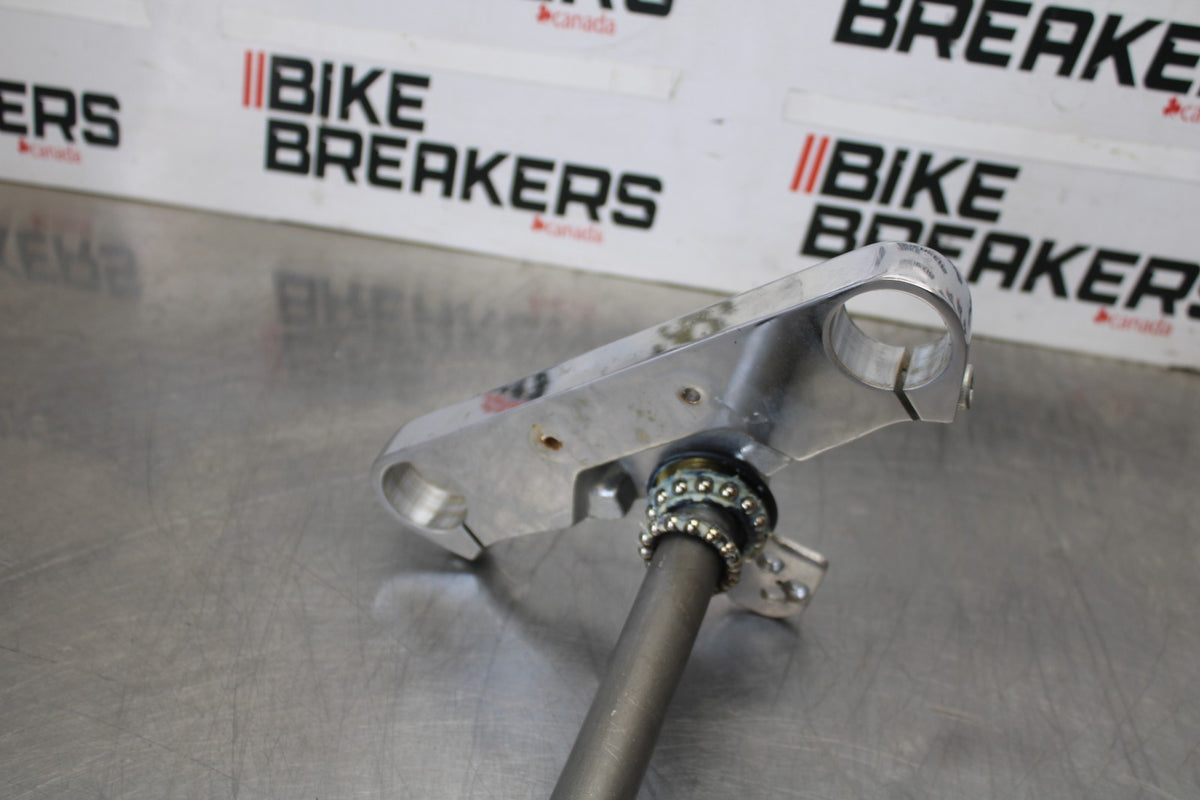 03 HONDA SHADOW SPIRIT 750 VT750DC FRONT FORKS CLAMP LOWER TRIPLE TREE BB907
