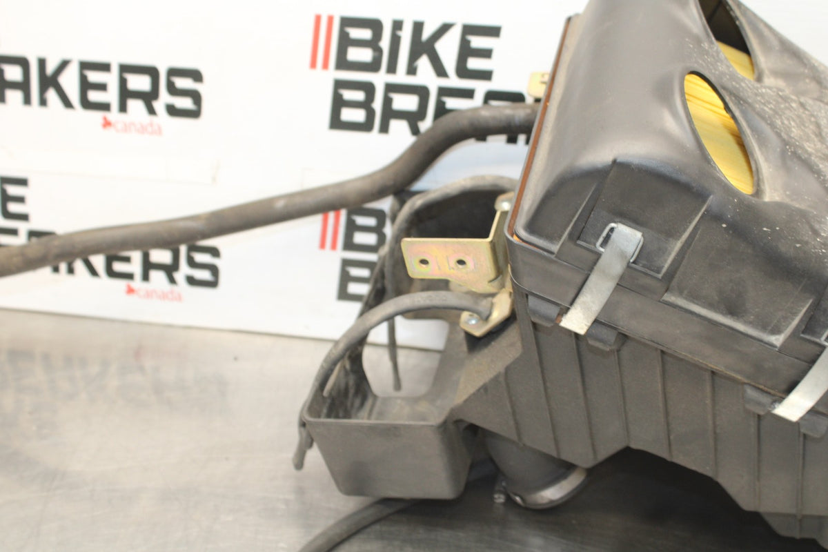 05 DUCATI SUPERSPORT 800 AIRBOX AIR INTAKE FILTER BOX BB913