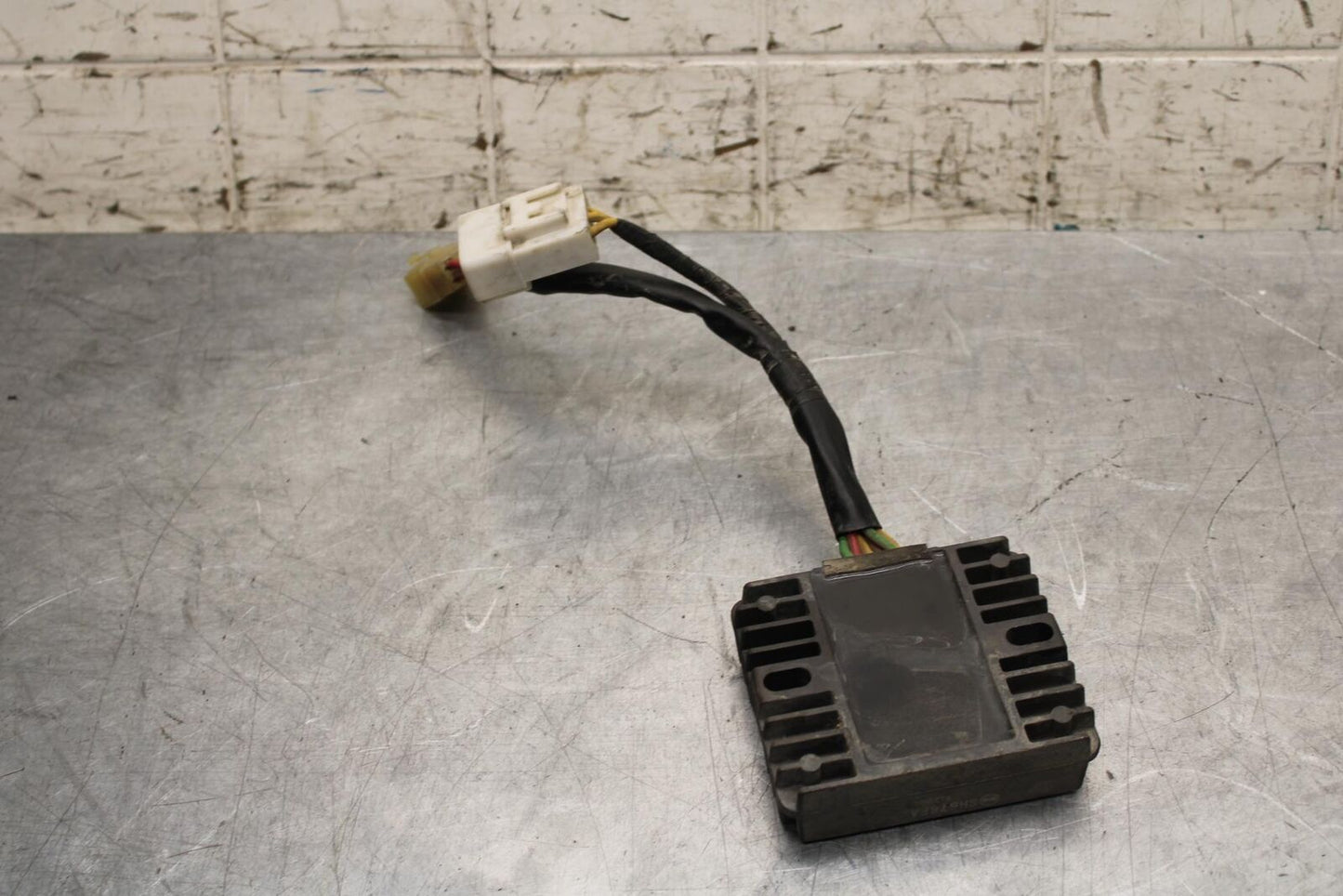 2005 Honda CBR600RR RECTIFIER VOLTAGE REGULATOR 31600-MEE-872 BB564