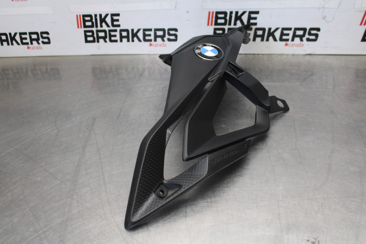 17-20 BMW S1000R RIGHT MID UPPER SIDE FAIRING COWL PLASTIC BB909