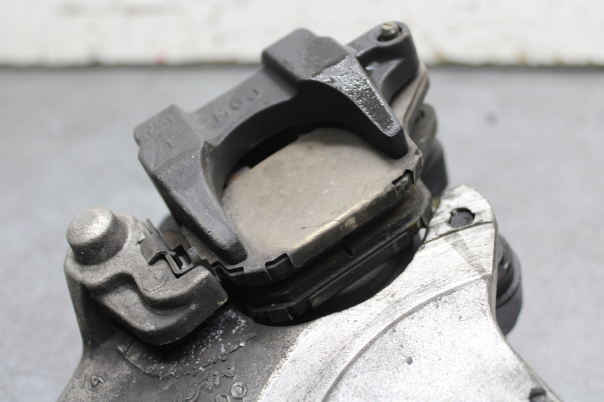 05-06 HONDA CBR600RR REAR BACK BRAKE CALIPER W MOUNT BRACKET BB727