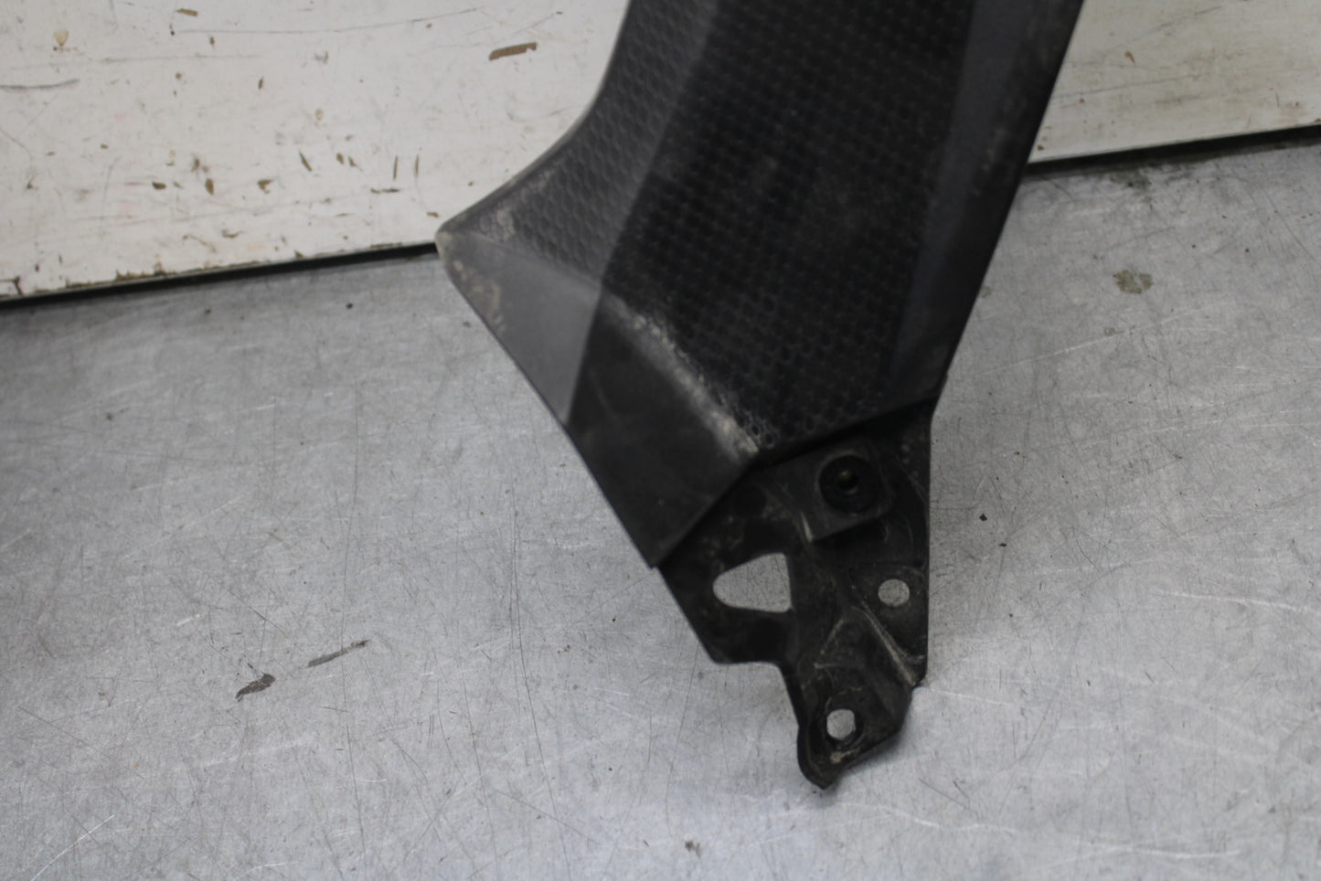 18-23 KAWASAKI NINJA 400 FRONT CENTER COWL FAIRING BB660