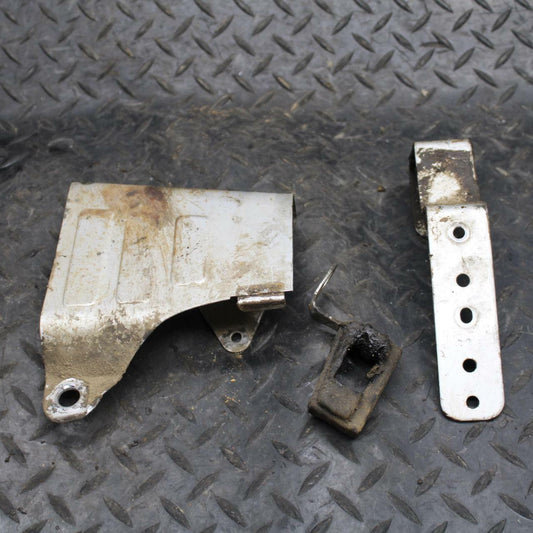71 YAMAHA L5 SWINGARM CHAIN BUFFER GUARD  BB230