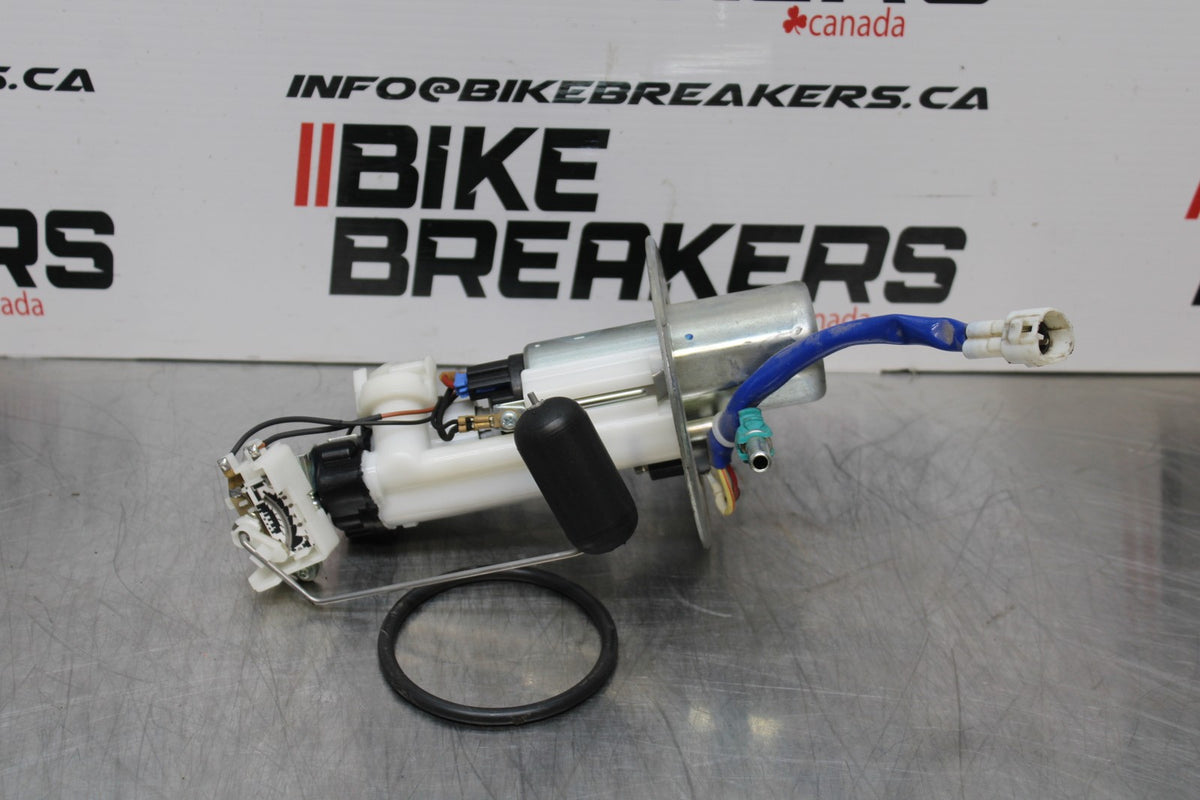 06-07 SUZUKI GSXR 600 FUEL PUMP GAS PETROL SENDER UNIT BB170