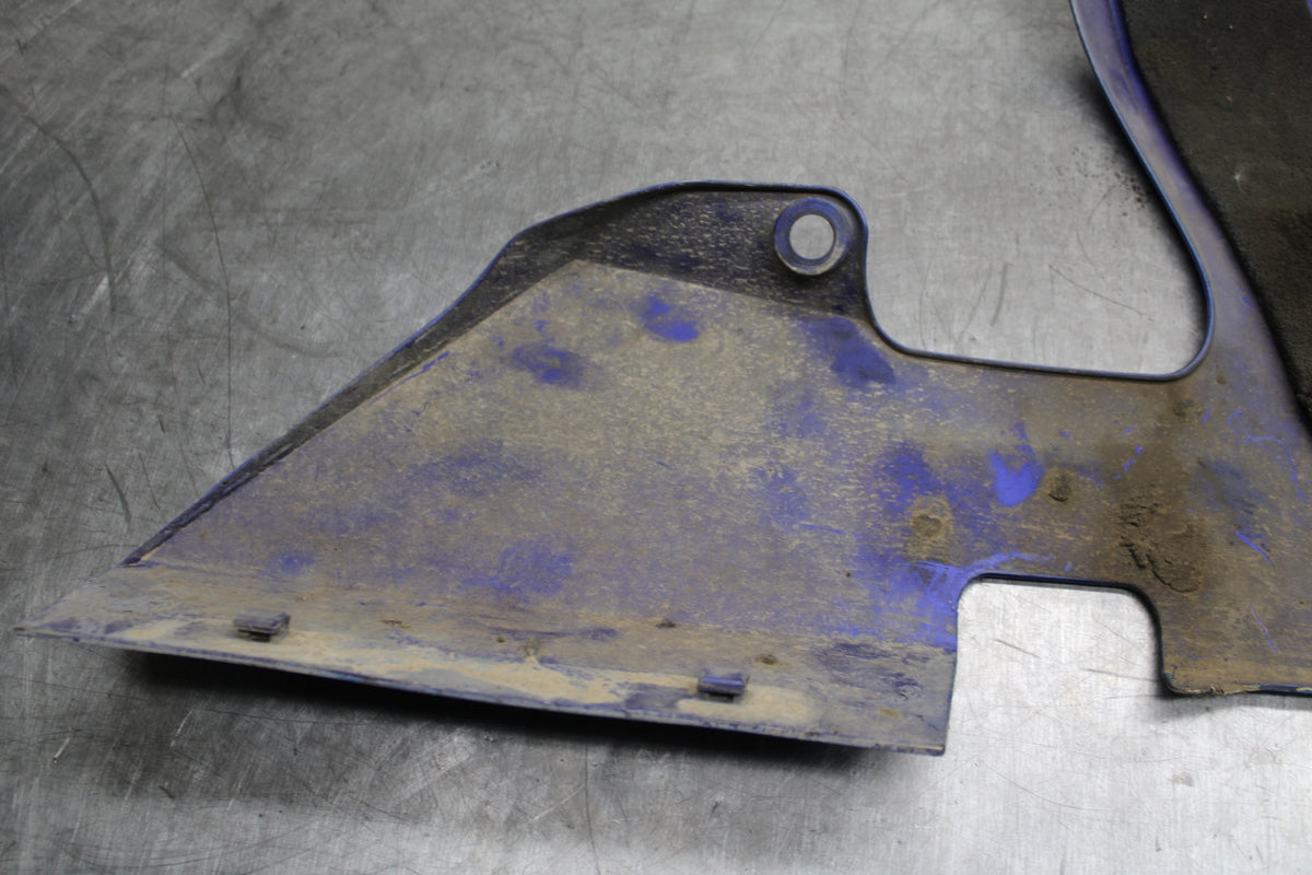 99-02 YAMAHA YZF R6 LEFT LOWER BOTTOM BELLY SIDE FAIRING COWL BB246