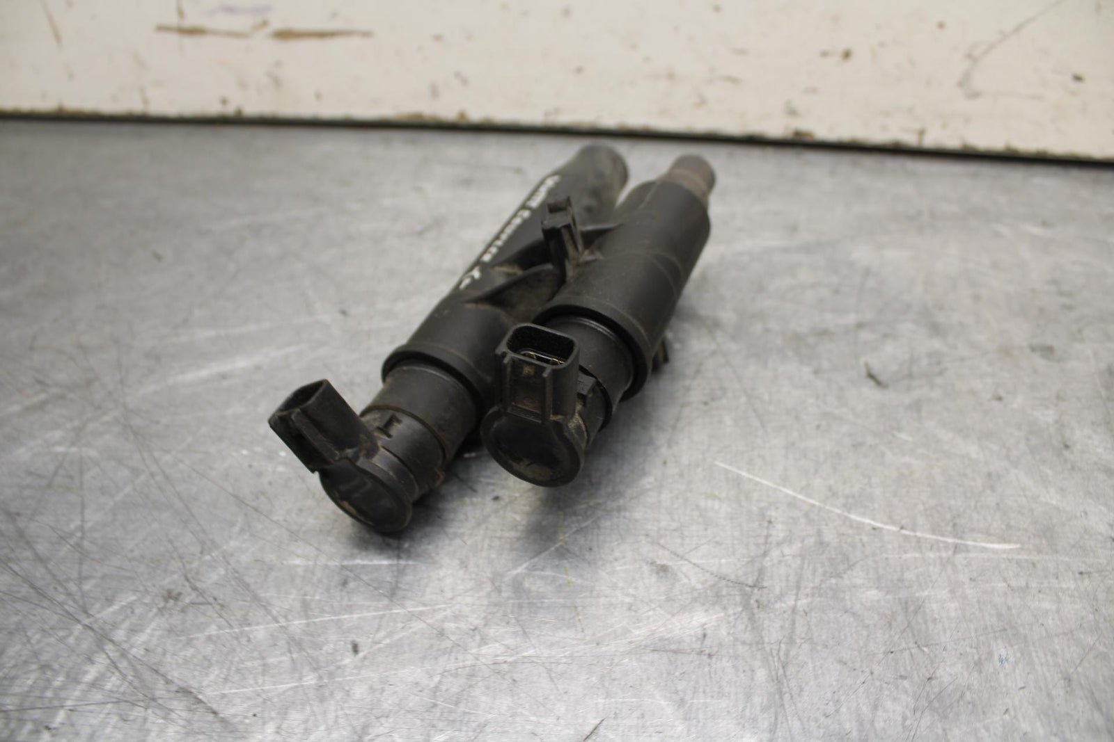 16-18 KTM 690 DUKE IGNITION COILS COIL SPARK PLUG CAPS BB631