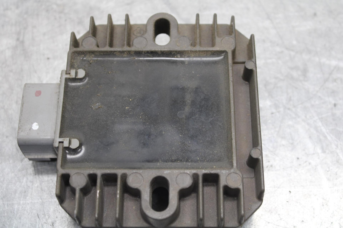 15-16 KAWASAKI EX300 RECTIFIER VOLTAGE REGULATOR BB635