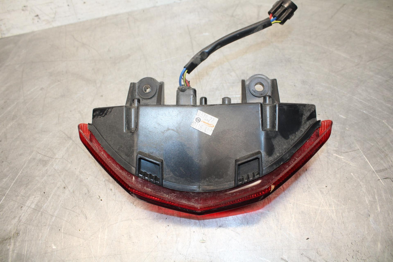 11-14 KAWASAKI VERSYS 650 LE 650C REAR TAIL TAILLIGHT BACK BRAKE LIGHT BB498