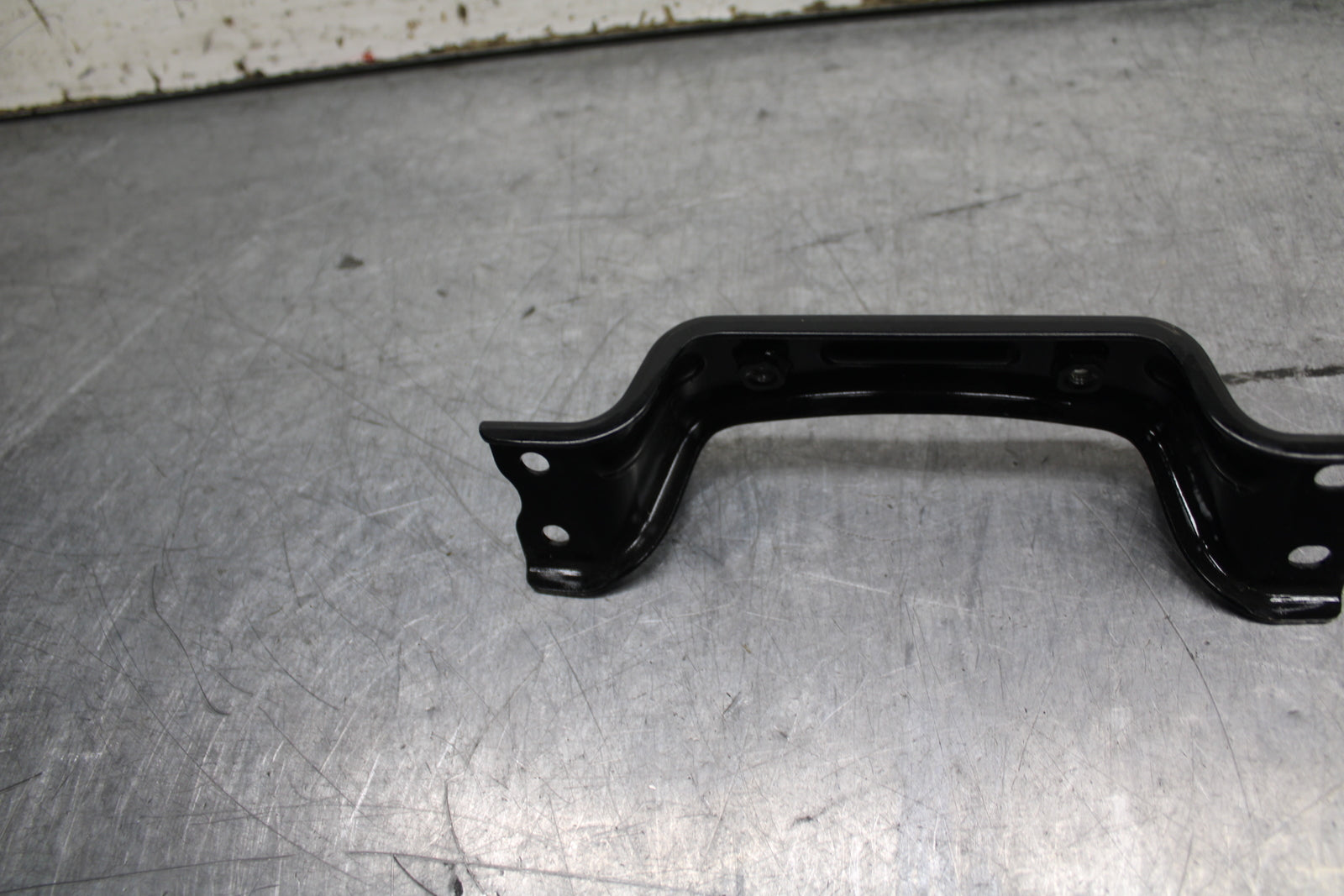 24 KAWASAKI NINJA 500 ABS GAS TANK FUEL CELL PETROL RESERVOIR BRACKET BB744