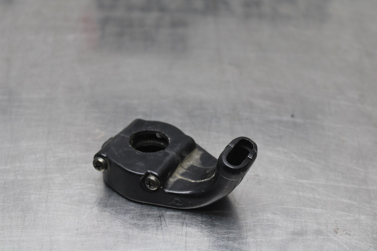 05-06 KAWASAKI NINJA ZX6R THROTTLE CABLE LINE HOUSING GUIDE BB877