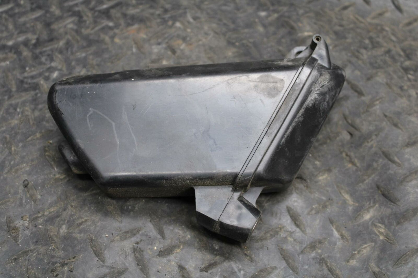 03-04 HONDA CBR600RR OEM TOOL BOX HOLDER CASE BB218