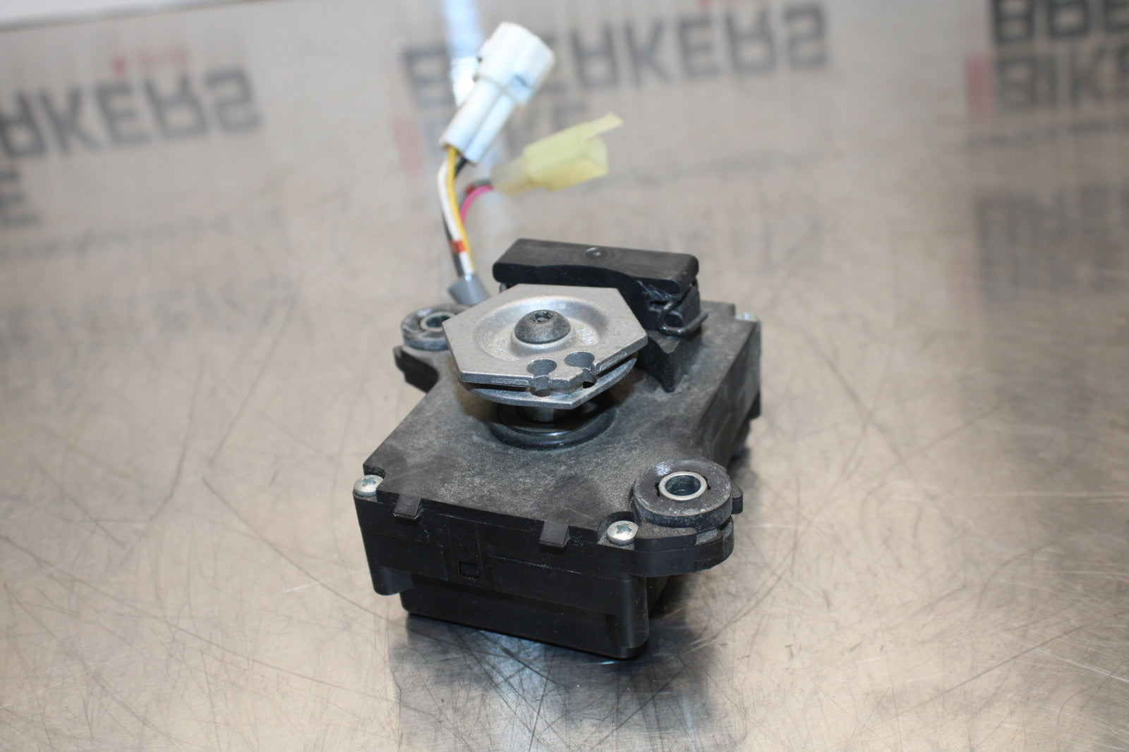 13-17 KAWASAKI NINJA ZX6R ZX636 ABS EXHAUST VALVE SERVO MOTOR BB143