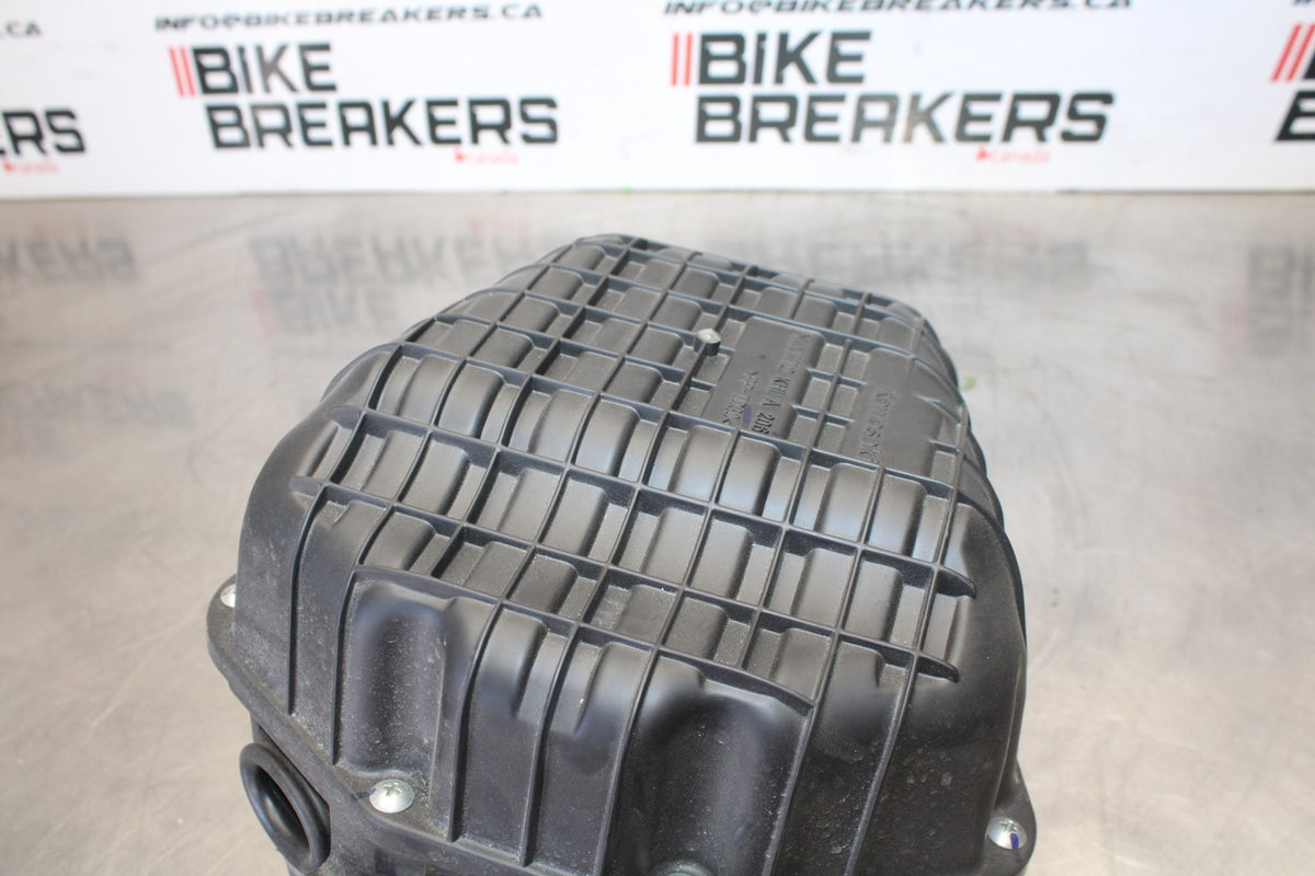 24-25 KAWASAKI ELIMINATOR 450 AIRBOX AIR INTAKE FILTER BOX BB869