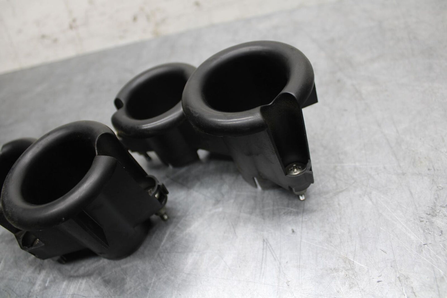 05-06 HONDA CBR600RR  INTAKE VELOCITY STACKS 17225-MEE-000 17226-MEE-000 BB479