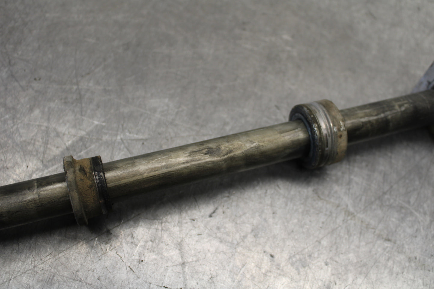 16-17 KAWASAKI VULCAN S 650 EN650 ABS REAR AXLE WHEEL RIM PIVOT BOLT AXEL  BB731