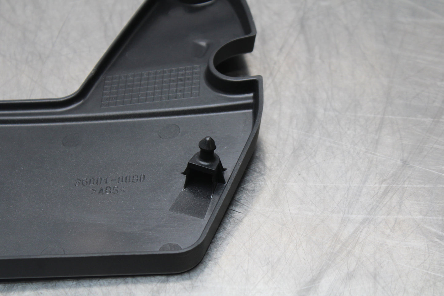 23-24 KAWASAKI NINJA ZX14R NEW!! BATTERY COVER TRAY PLASTIC BB153