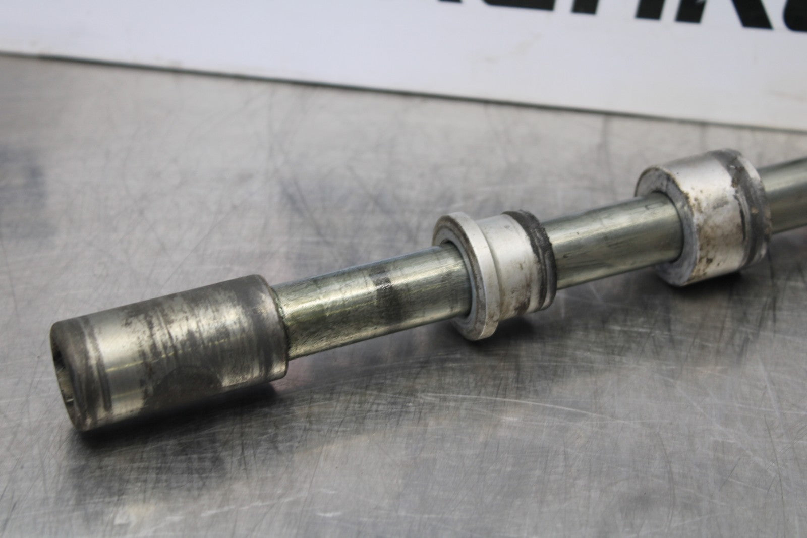 05 TRIUMPH ROCKET III FRONT WHEEL RIM AXLE PIVOT BOLT BB186