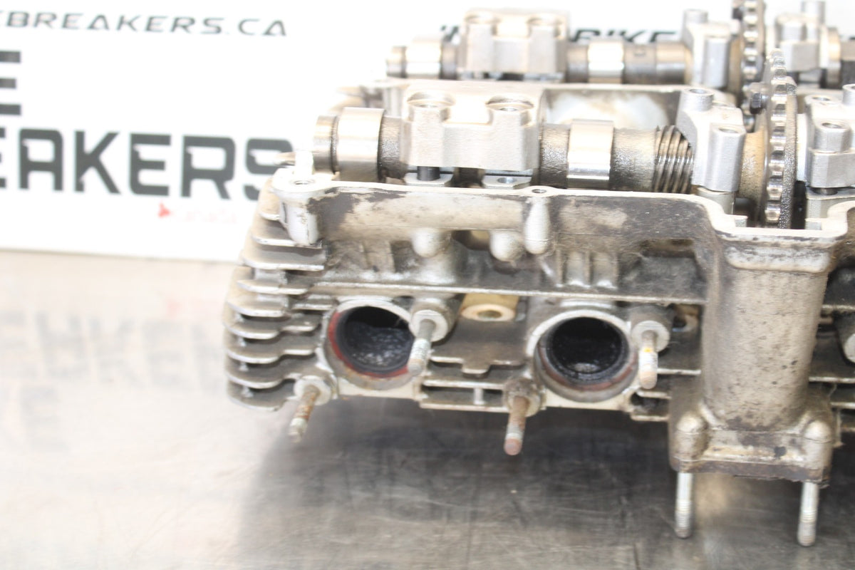 81 YAMAHA MAXIM 550 XJ550 ENGINE TOP END CYLINDER HEAD BB866
