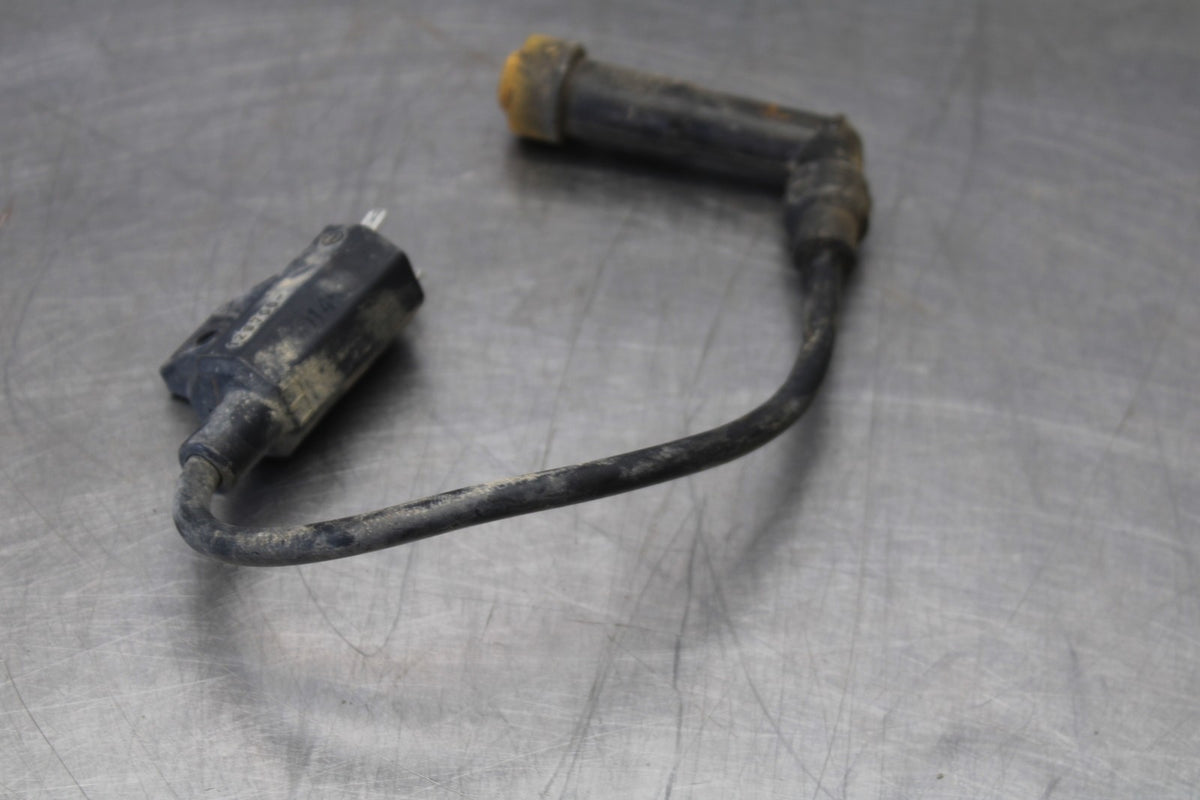 06 KAWASAKI KLR650 IGNITION COIL SPARK PLUG CAP  BB919