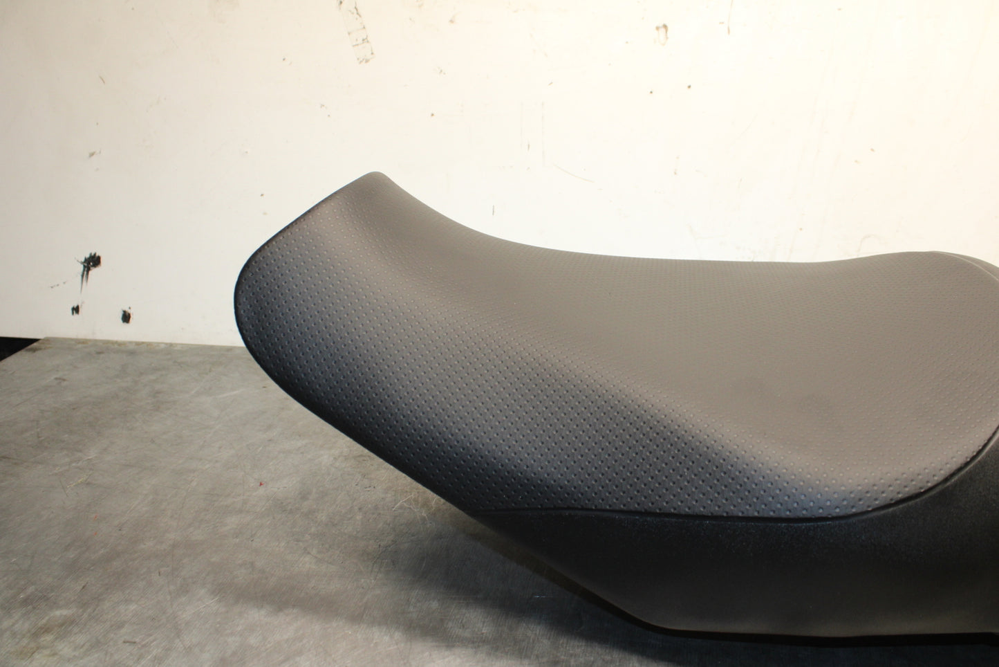 12-25 KAWASAKI NINJA ZX14R NEW!! FRONT REAR SEAT SADDLE BB757