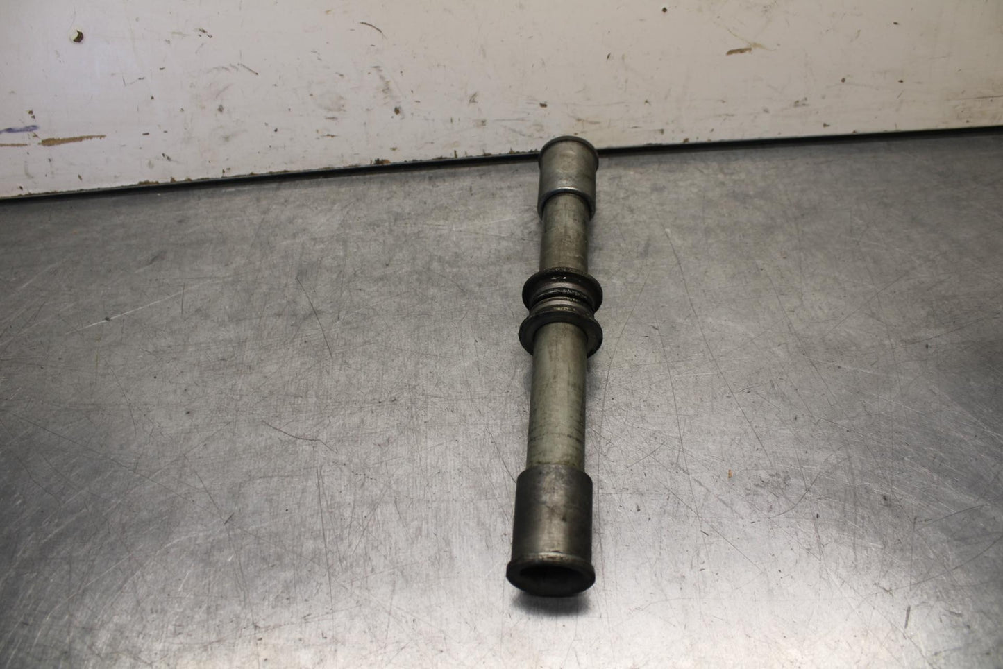 03 KAWASAKI NINJA ZX6RR ZX600K FRONT WHEEL RIM AXLE PIVOT BOLT BB105