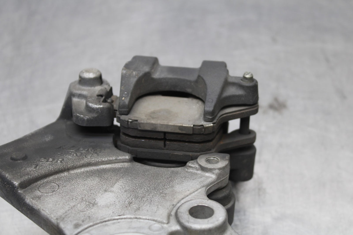 15-17 YAMAHA FJ09 REAR BACK BRAKE CALIPER W MOUNT BRACKET BB906