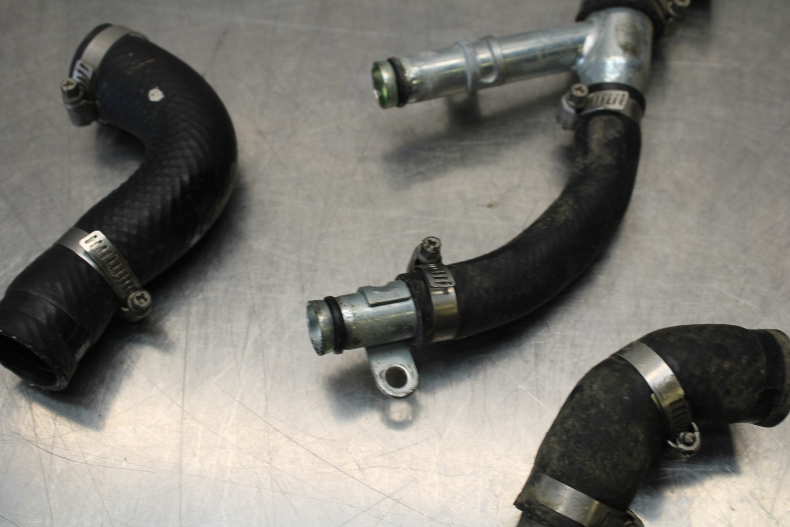 08 KAWASAKI VULCAN 900 RADIATOR HOSES ENGINE COOLANT WATER PIPES HOSE SET BB184