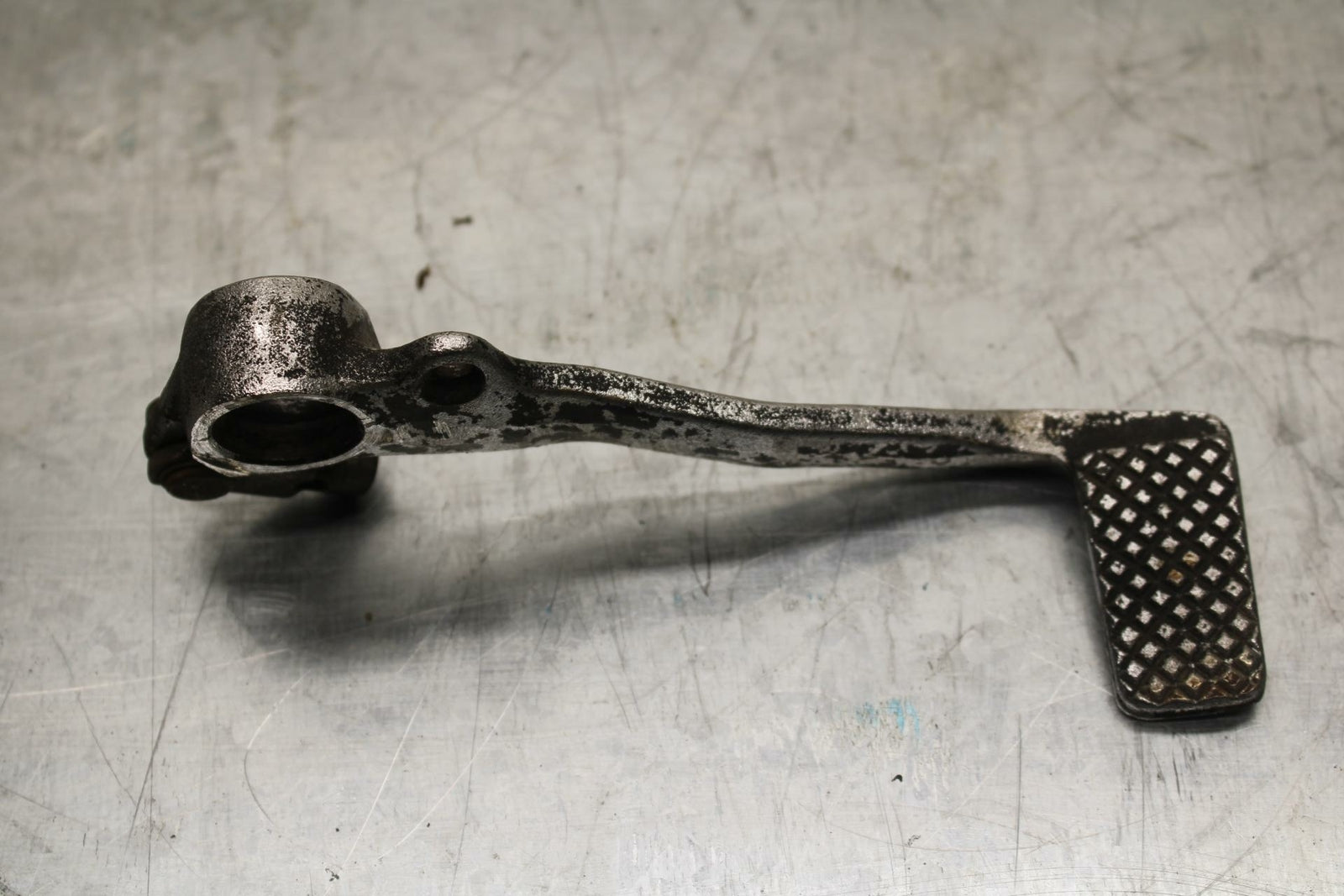 85 YAMAHA RZ500 RIGHT REARSET BRAKE FOOT PEDAL BB27 A
