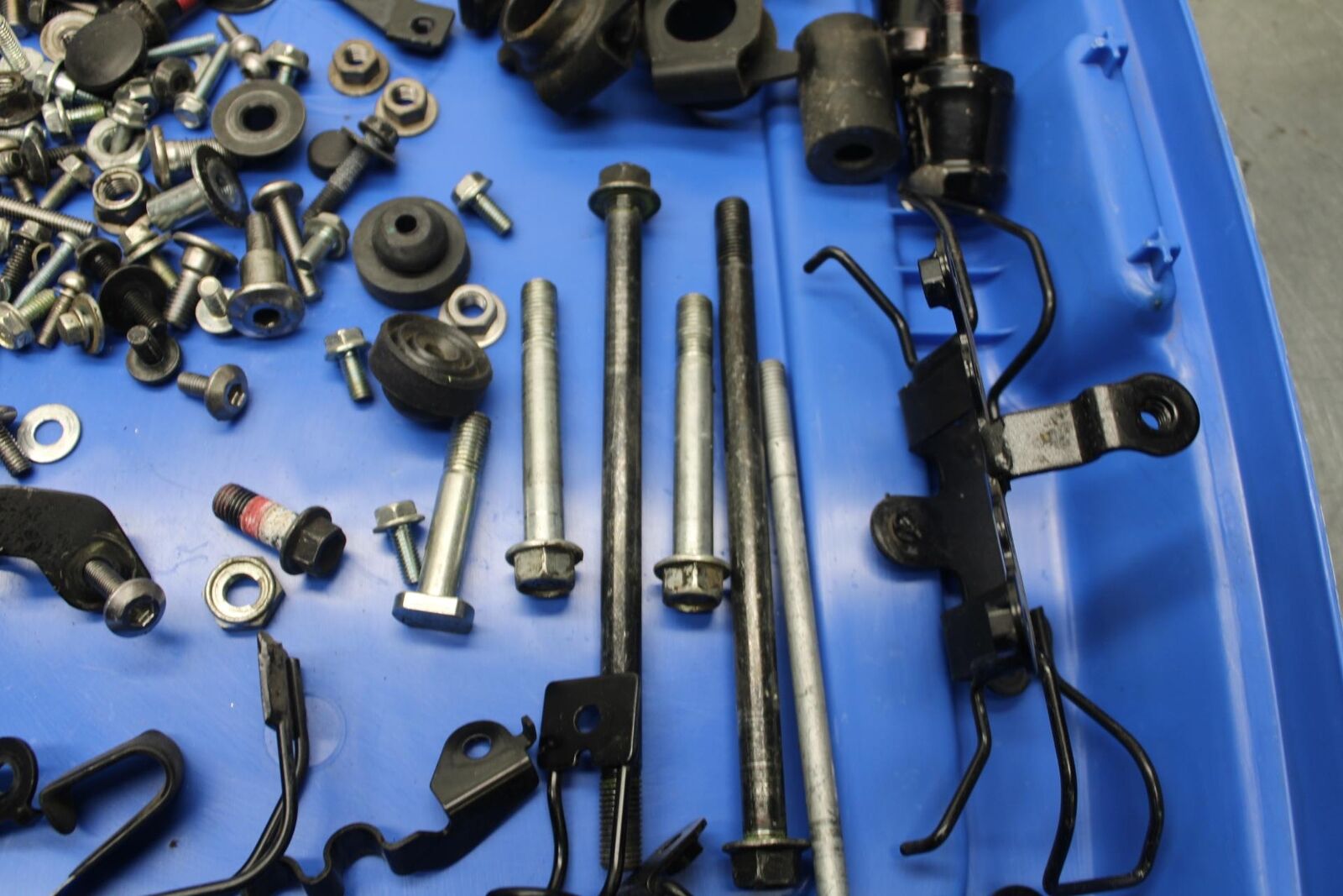 12-17 KAWASAKI ER-6N Z650 MISCELLANEOUS MOUNTING BOLTS HARDWARE SCREWS BB607