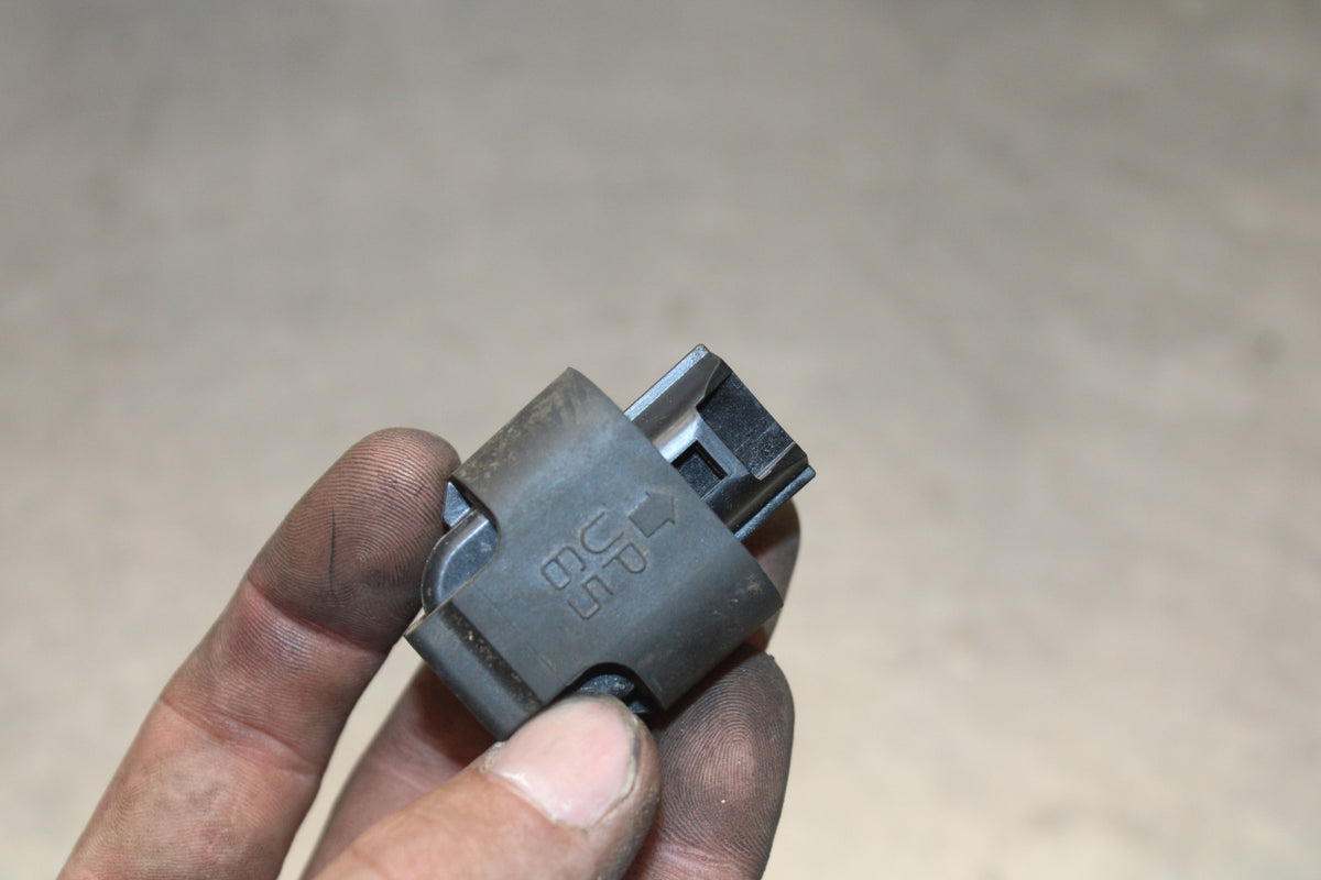 23-26 KAWASAKI NINJA ZX4RR TIP OVER BANK ANGLE CRASH SENSOR SWITCH  BB898
