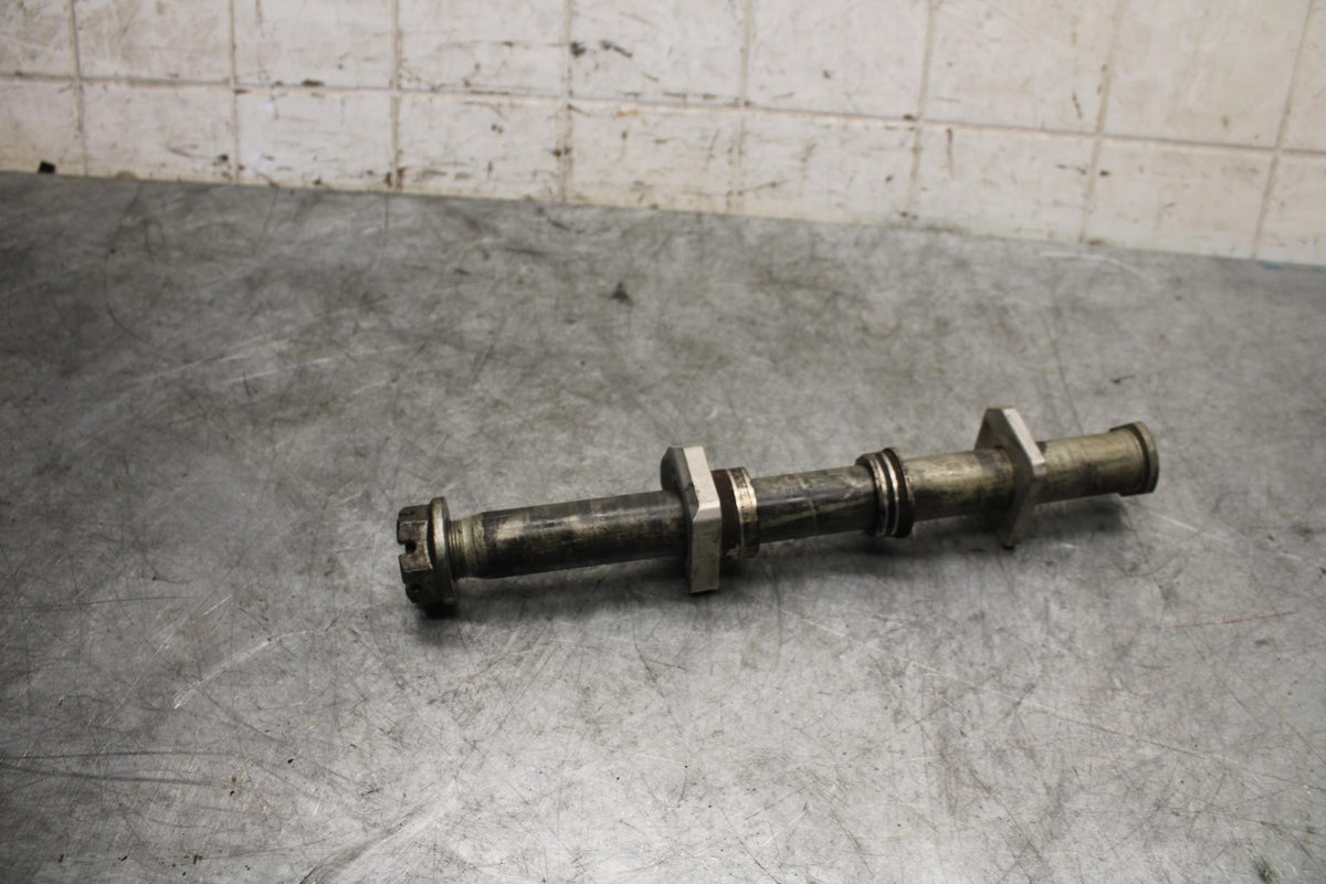 06-07 SUZUKI GSXR750 REAR AXLE BACK WHEEL RIM PIVOT BOLT AXEL 64711-49G10 BB543
