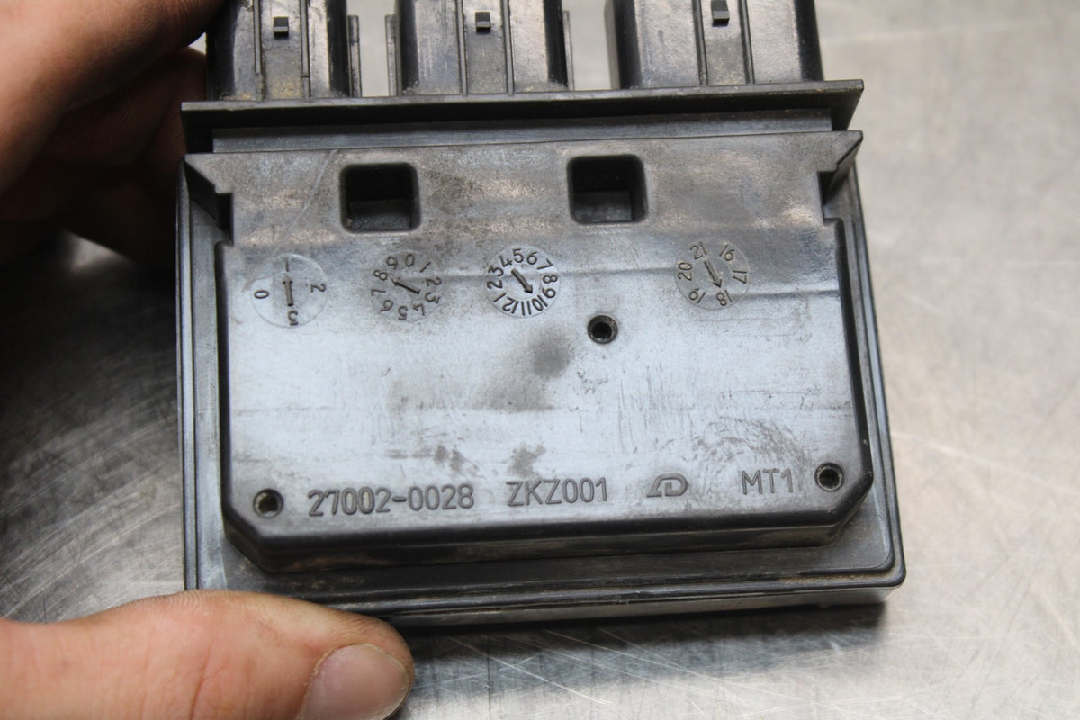 19-23 KAWASAKI NINJA ZX6R RELAY ASSEMBLY FUSE BOX BB188