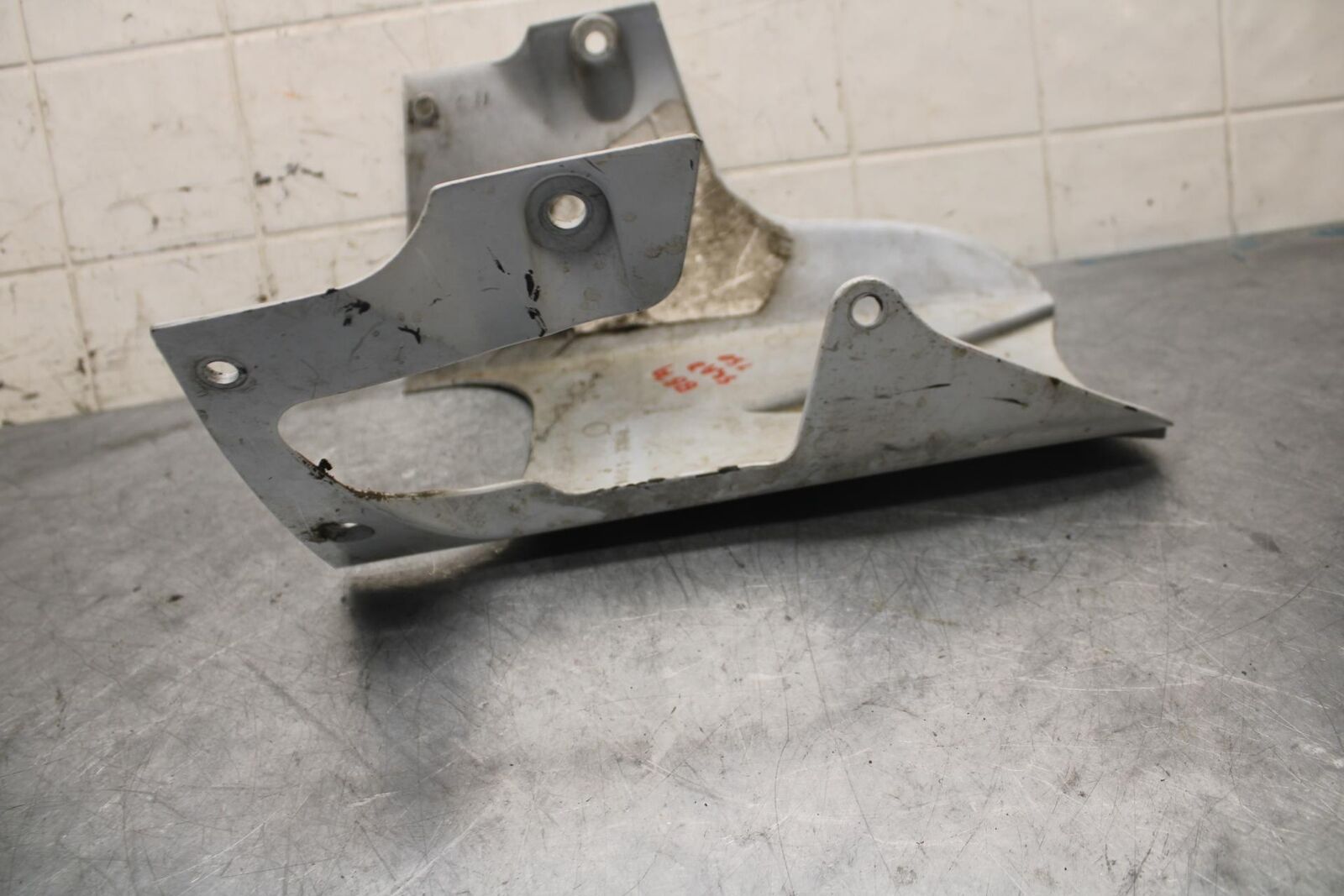 1997 Suzuki GSXR750 REAR BELLY FAIRING COWL BB39