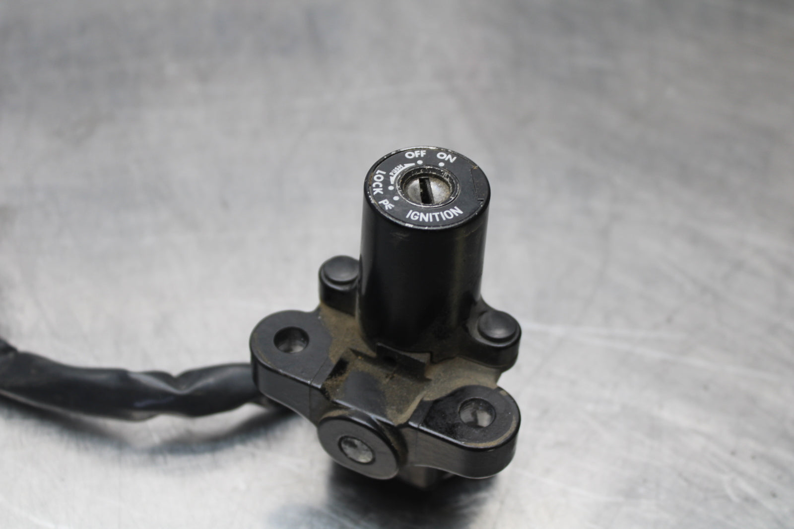 14-17 YAMAHA FZ07 IGNITION LOCK KEY SET W/ GAS CAP BB162