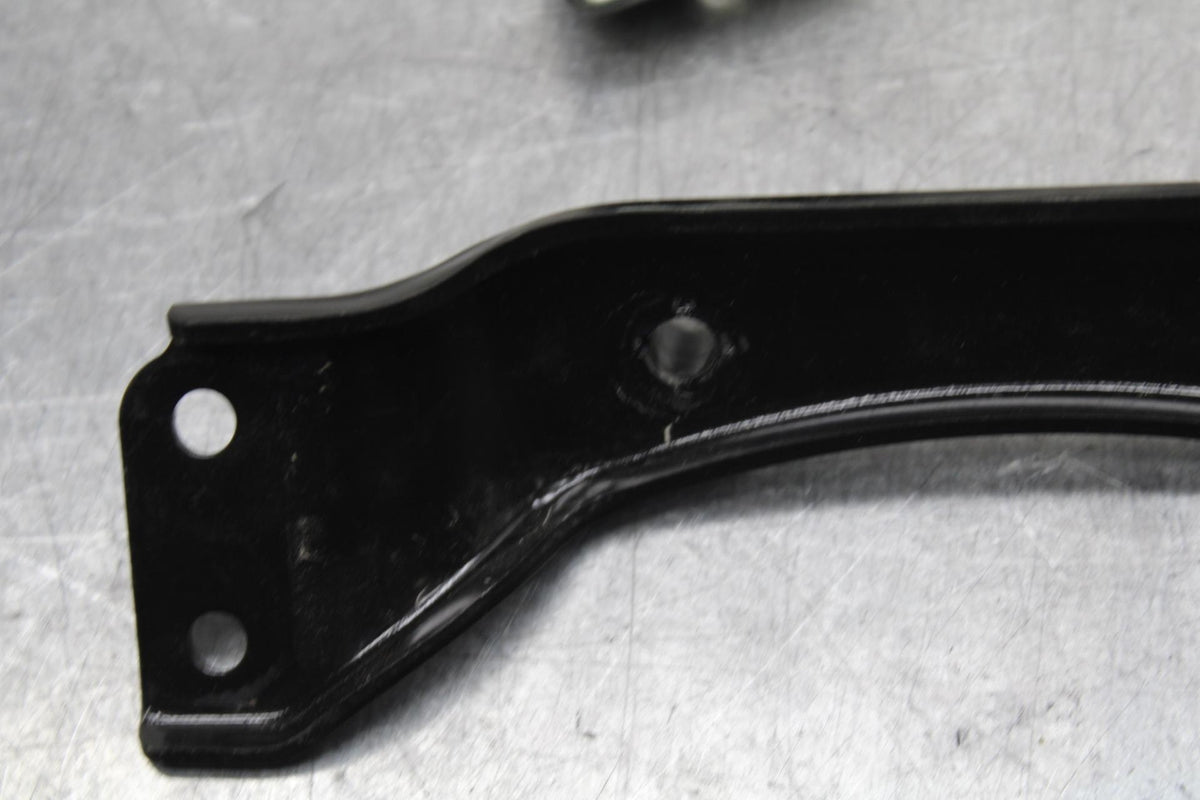 23-24 KAWASAKI NINJA ZX4R GAS TANK FUEL CELL PETROL RESERVOIR BRACKET  BB638