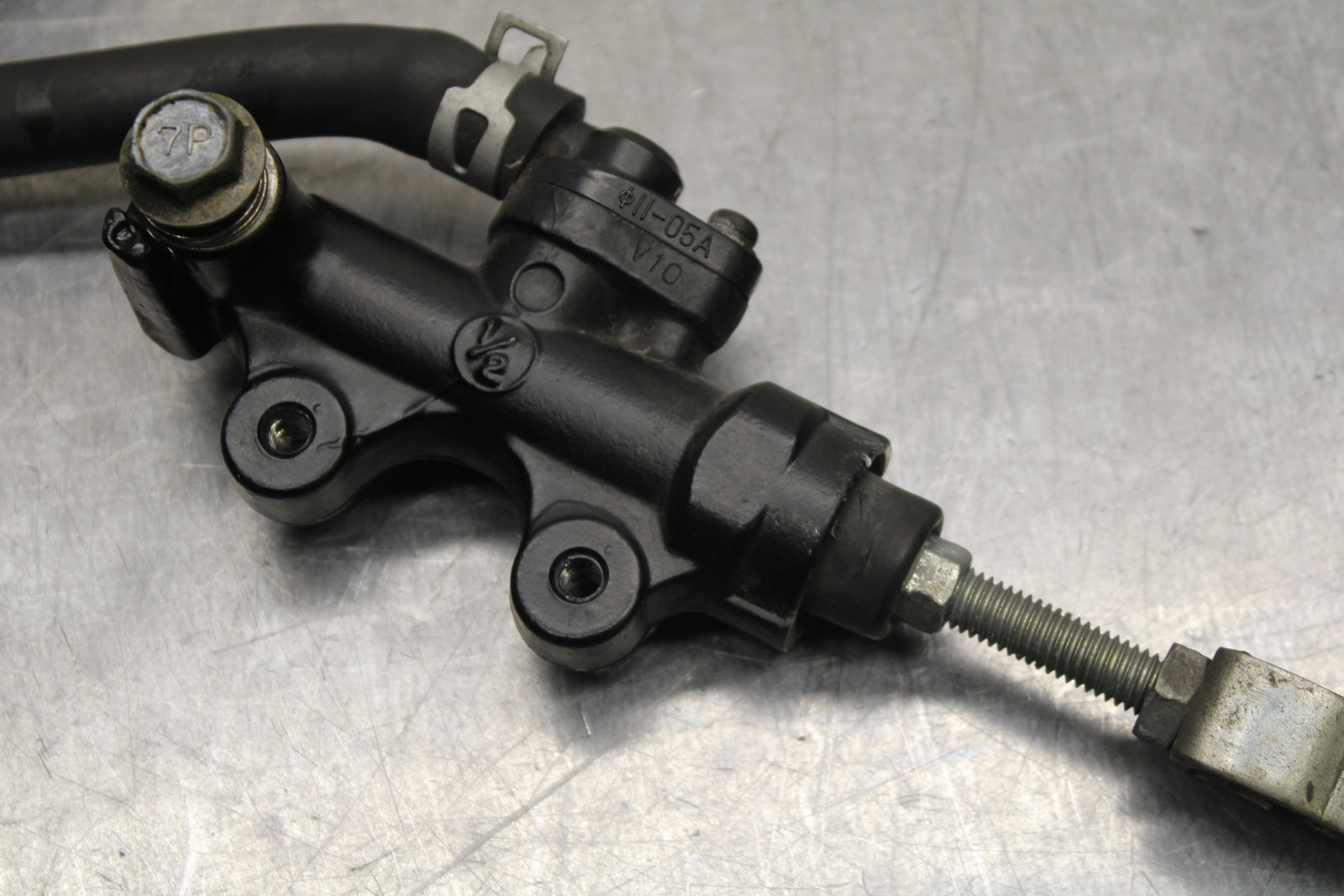 00 SUZUKI INTRUDER 1500 VL1500 REAR BACK BRAKE MASTER CYLINDER W RESERVOIR BB761