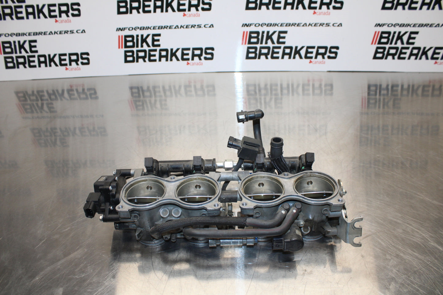 11 SUZUKI GSXR1000 MAIN FUEL INJECTORS / THROTTLE BODIES BB142