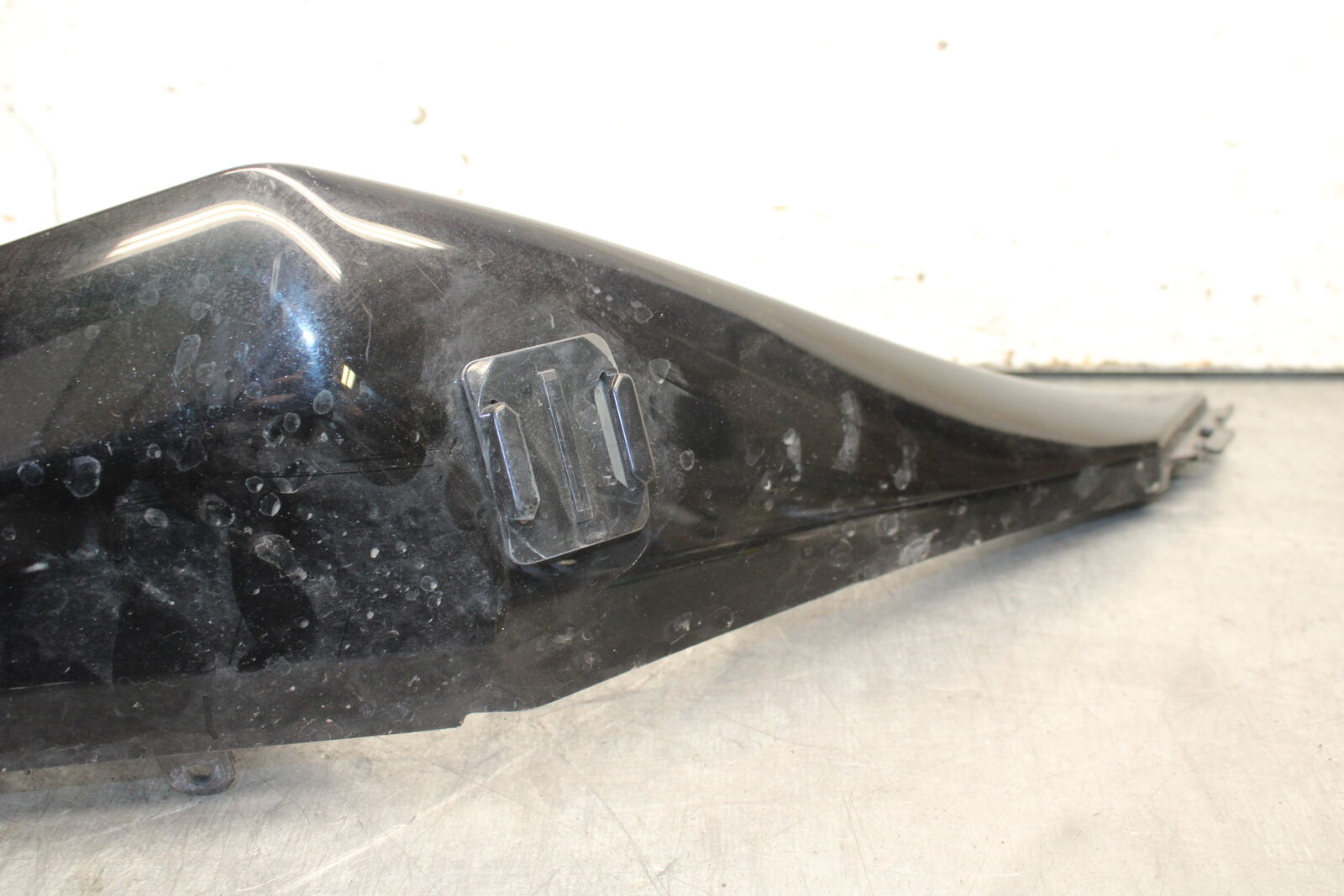 09-12 KAWASAKI NINJA ZX6R RIGHT REAR BACK TAIL FAIRING COWL SHROUD BB698