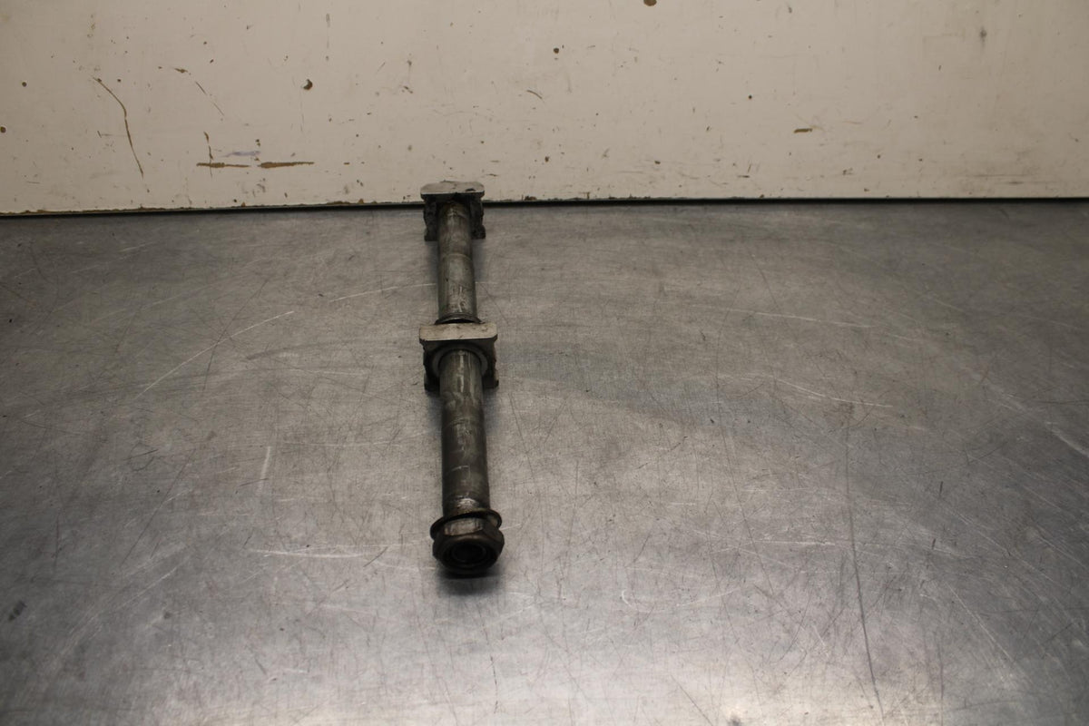 05-06 HONDA CBR600RR REAR AXLE BACK WHEEL RIM BOLT AXEL 42301-MEE-D00 BB624