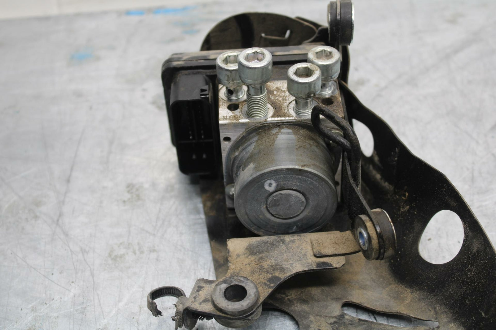 19-20 KAWASAKI NINJA ZX6R ABS PUMP UNIT MODULE BB419