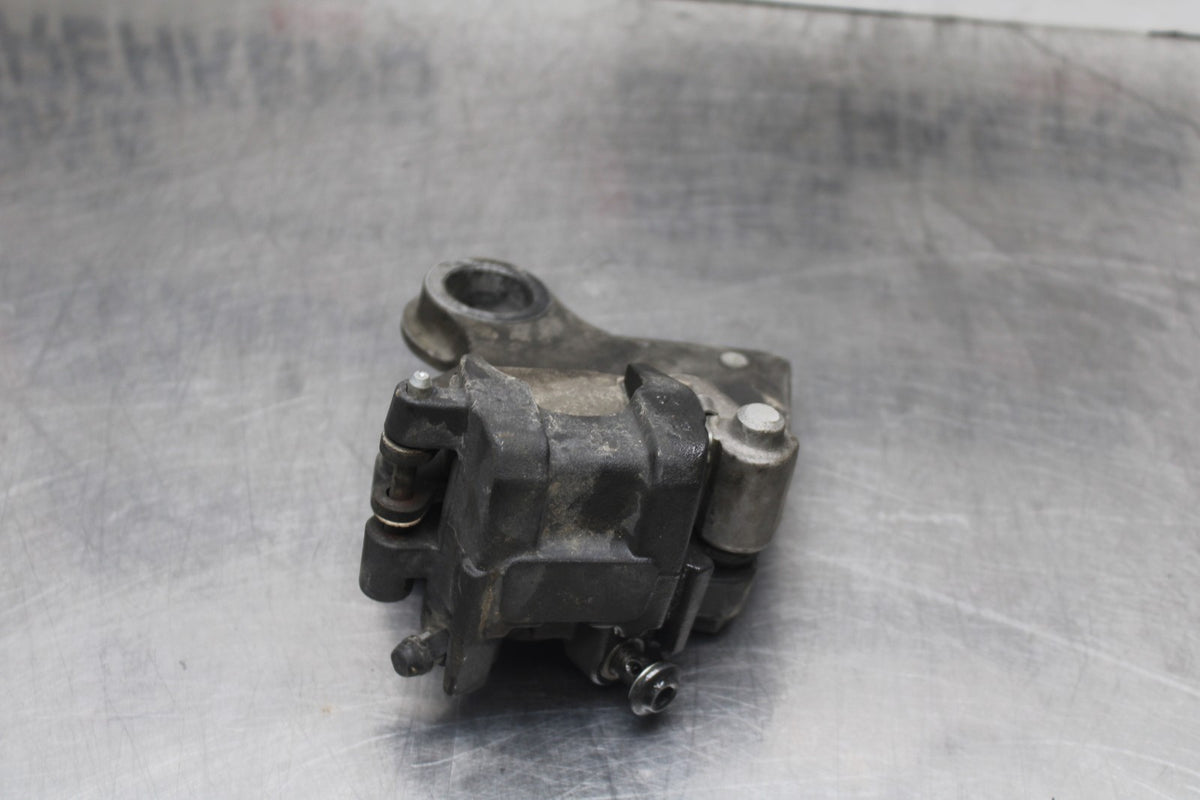 08-16 YAMAHA YZF R6 REAR BACK BRAKE CALIPER W MOUNT BRACKET BB798