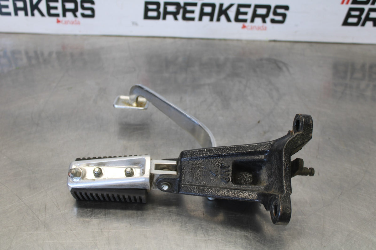 07 SUZUKI BOULEVARD M50 RIGHT FRONT FOOT REST PEG STEP BRAKE BB897