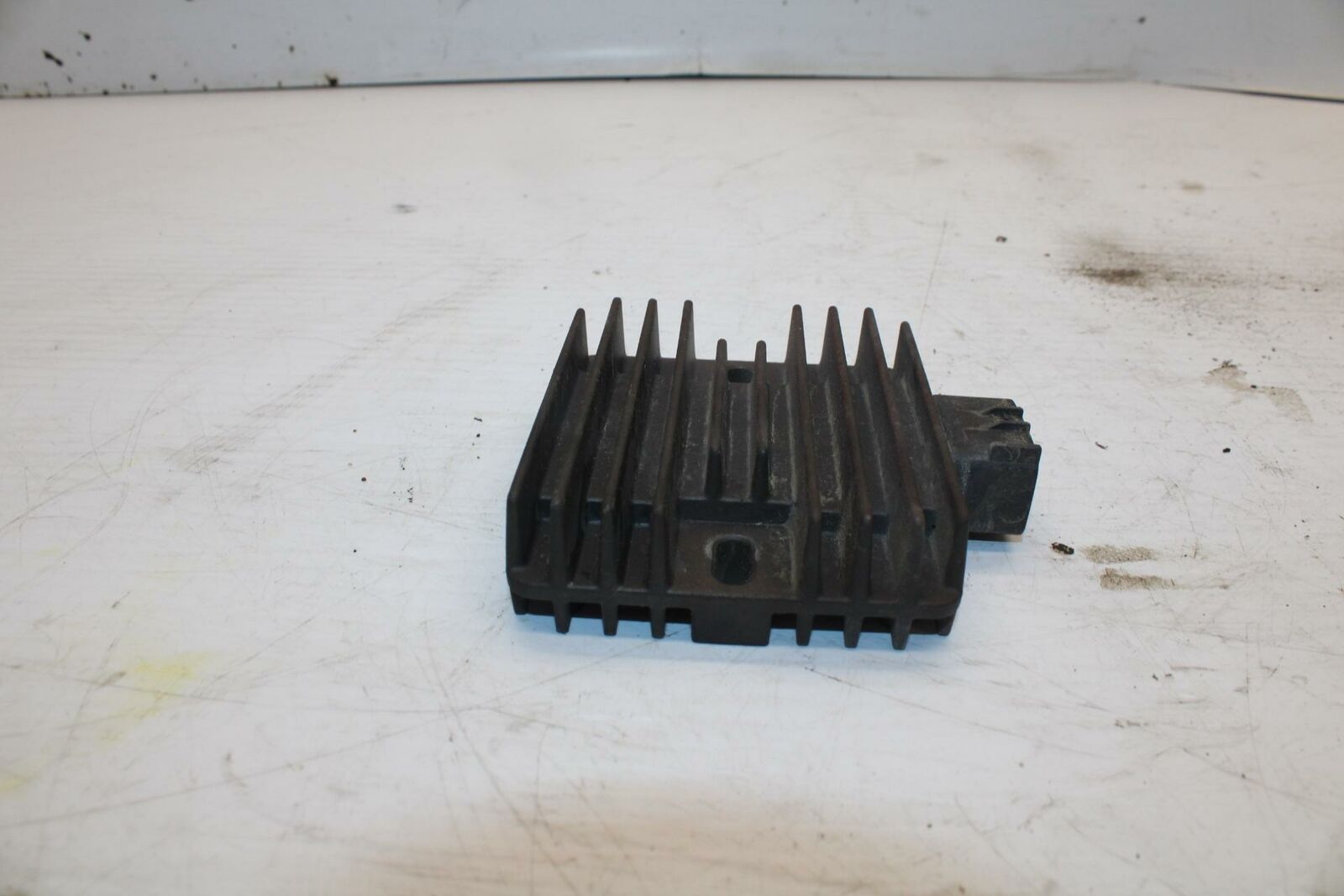 07 YAMAHA YZF R6 2c0 RECTIFIER VOLTAGE REGULATOR 4XY-81960-00-00 BB284