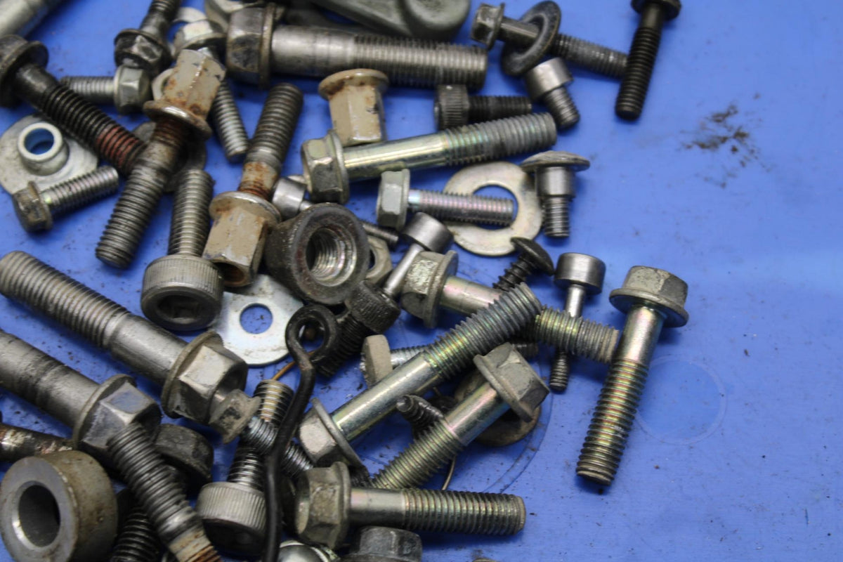 2006 Honda CBR600F4i MISCELLANEOUS BOLTS AND HARDWARE BB567